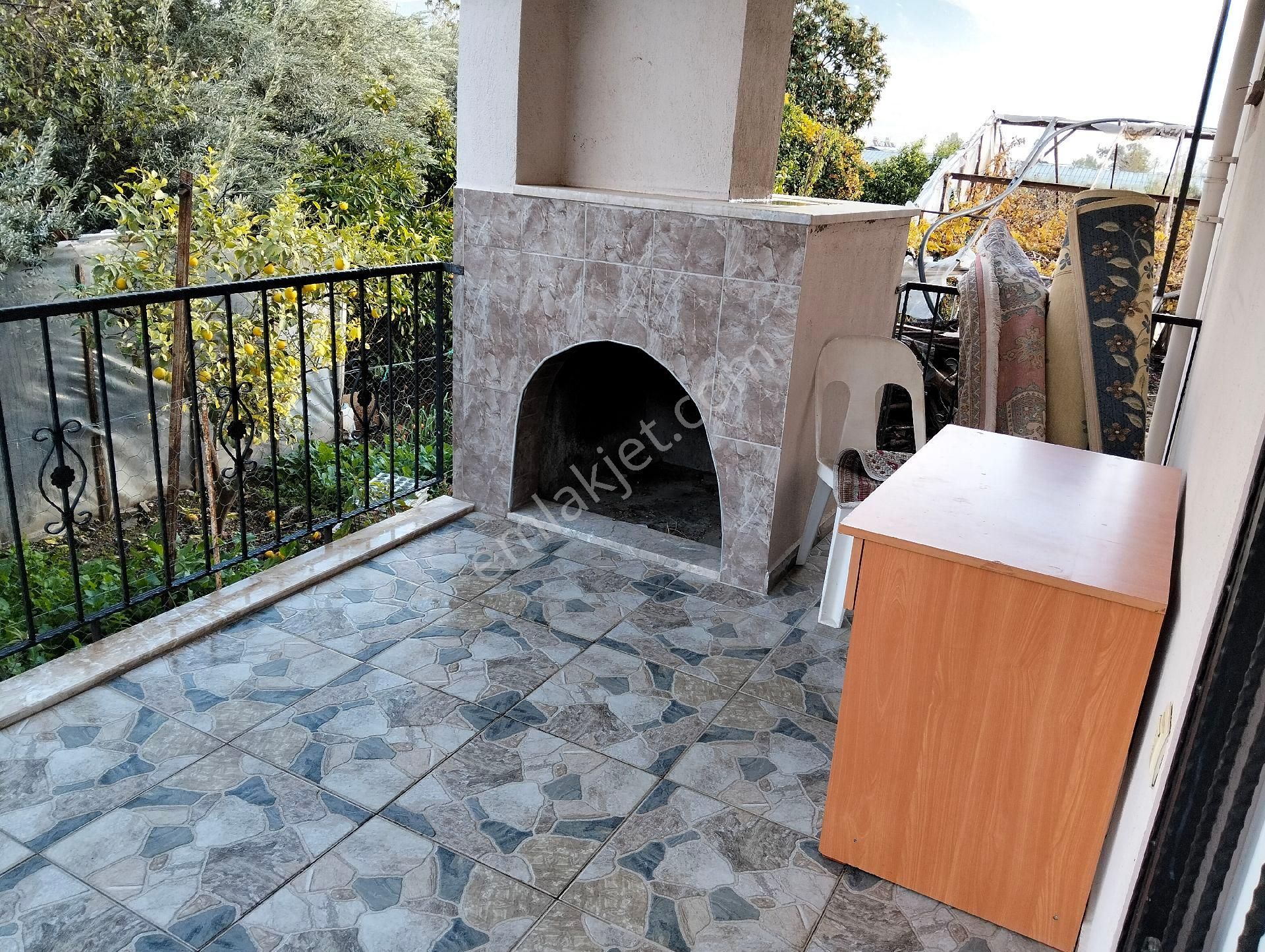 Fethiye Cami Kiralık Daire Cami Mahallesinde Ovada Kapalı Mutfak Geniş Kiralık 3+1 Daire