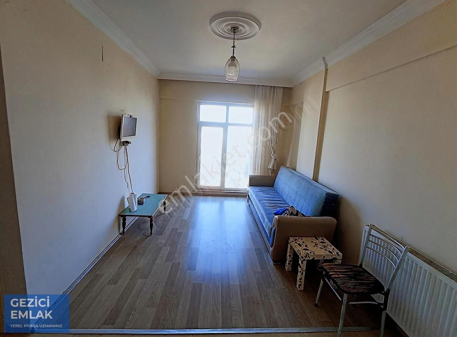 Kilis Merkez Ekrem Çetin Kiralık Daire Gezici Emlak'tan Kiralık 2+1 Stüdyo Daire