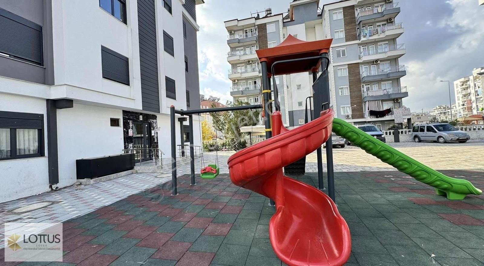 Kepez Hüsnü Karakaş Satılık Daire Site İçinde Satılık Lüks 3+1 Daire