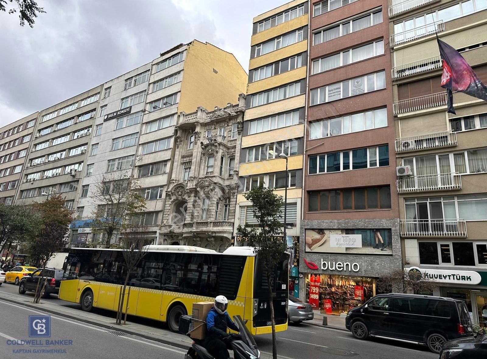 Şişli Cumhuriyet Satılık Daire Halaskargazi Cad. 160 M2 3+1 Kombili Şahane Daire Derviş'ten