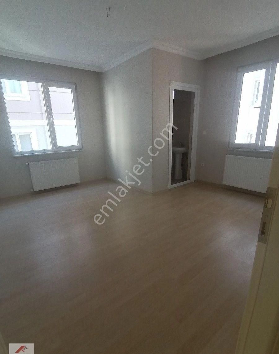 Ümraniye Site Mahallesi Soyak Site Ler Bölgesi Elit Bölge İki Blok Lu Site İçinde 7.kat 3+1 Kiralık - Görsel 18