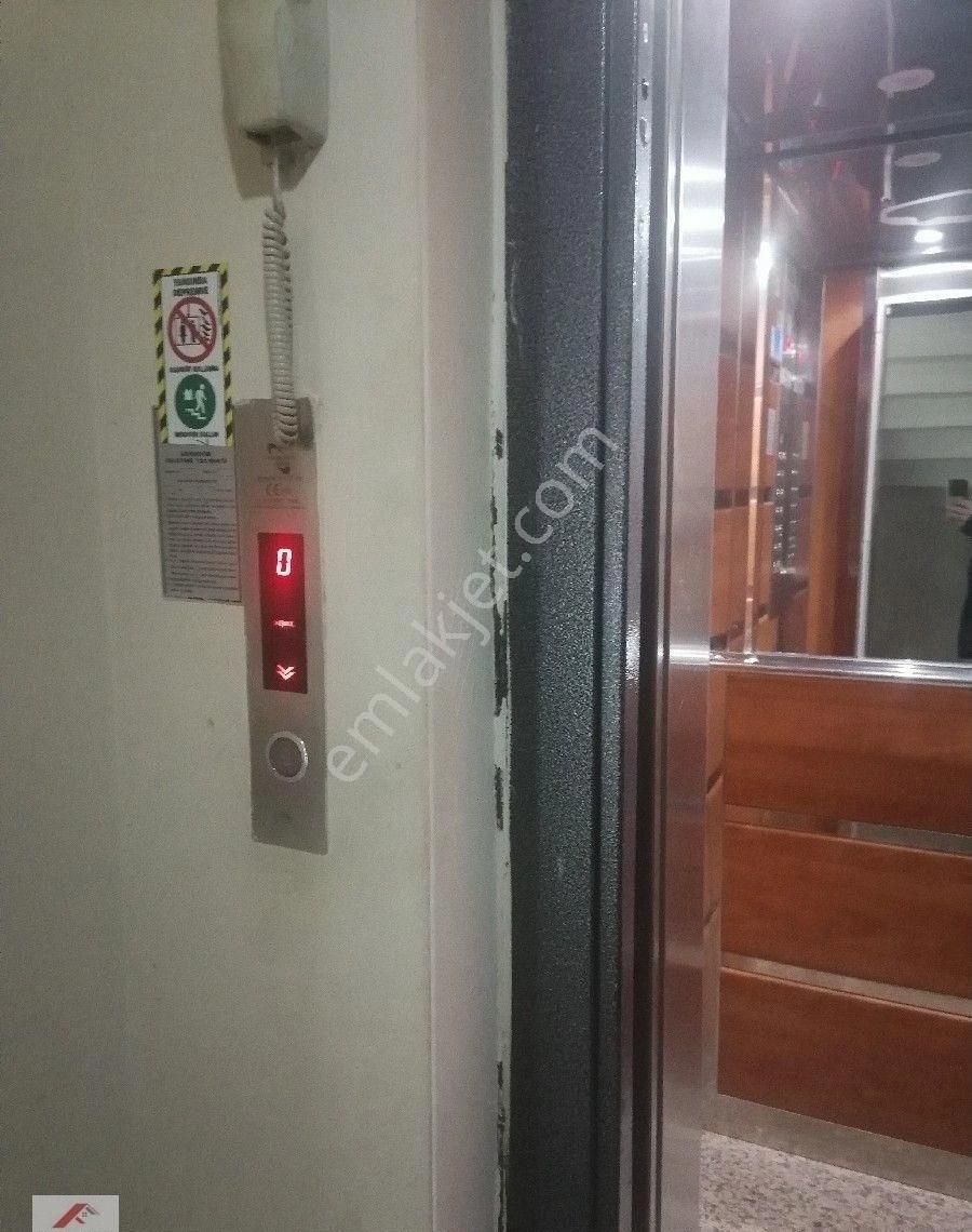 Ümraniye Site Mahallesi Soyak Site Ler Bölgesi Elit Bölge İki Blok Lu Site İçinde 7.kat 3+1 Kiralık - Görsel 2