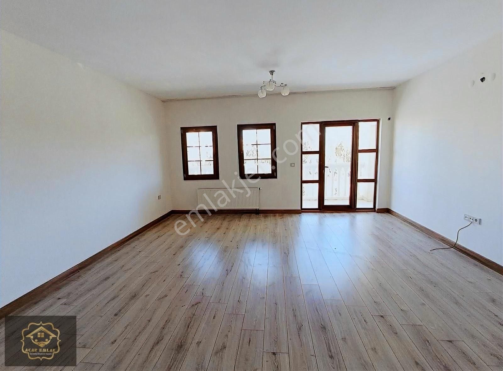 Nusaybin Abdulkadirpaşa Kiralık Daire Acar Emlaktan Abdulkadirpaşa Mah Tokide Doğalgazlı 175m2 Daire