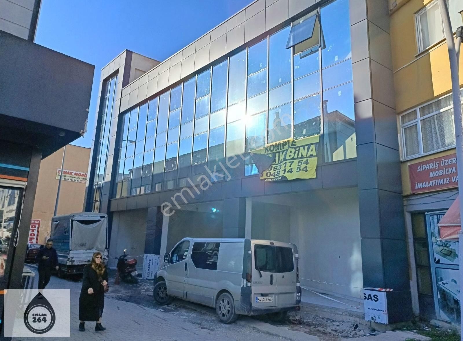 Adapazarı Semerciler Satılık Bina Çark Caddesi Vatan Hastanesi Sokağı Satılık Komple Bina İş Yeri