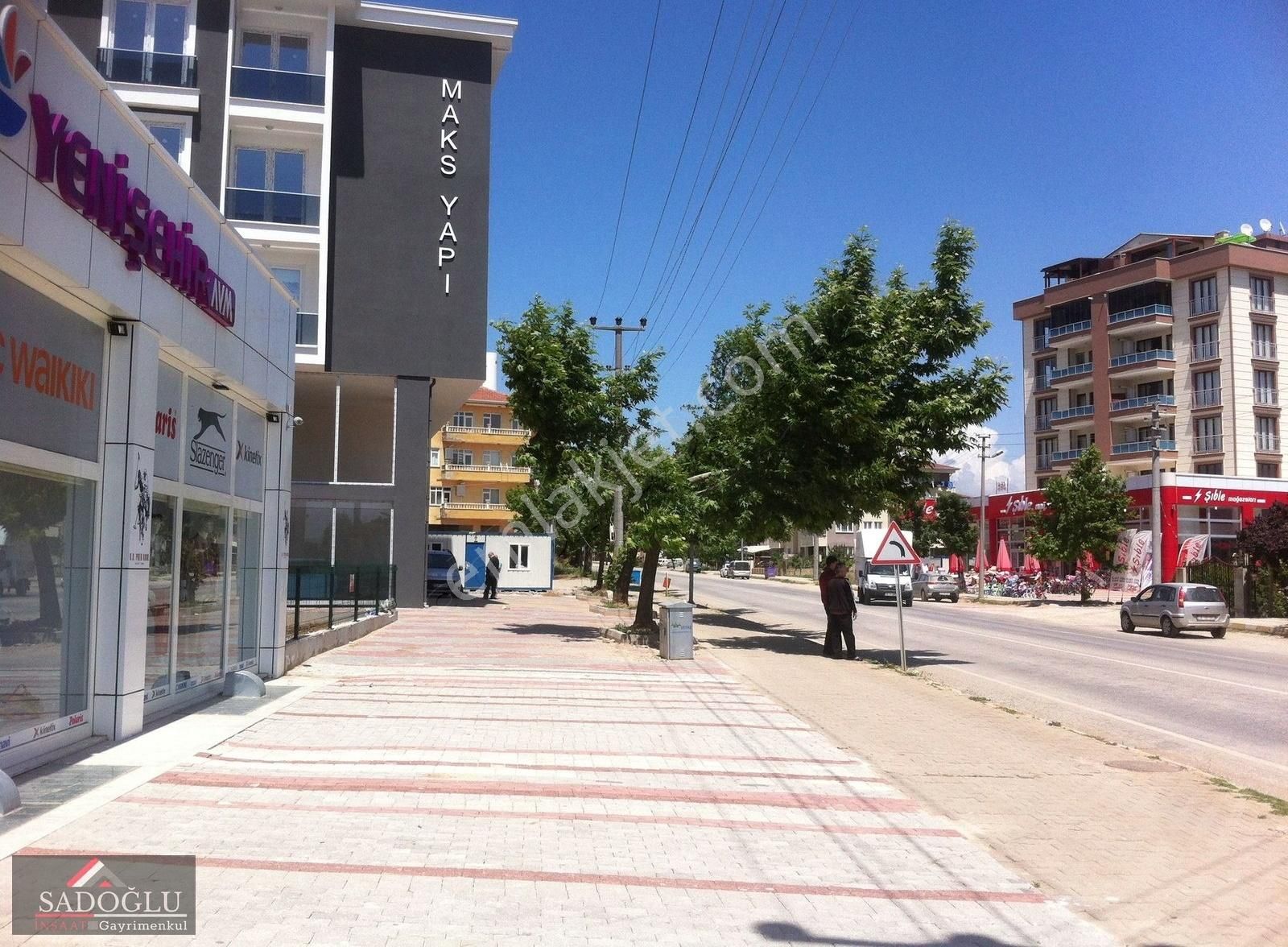 Yenişehir Yenigün Kiralık Dükkan & Mağaza İznik Caddesine Cepheli 689 M2 Dükkan