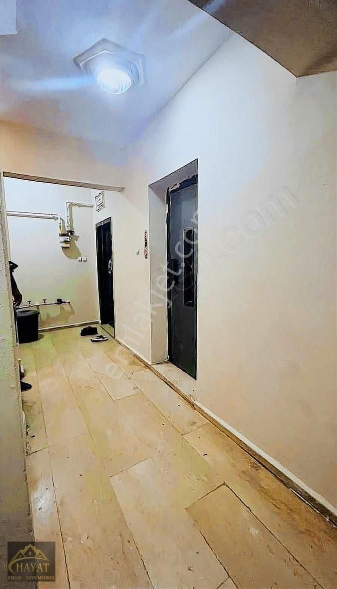 Siirt Merkez Yeni Satılık Daire Yeni Mahallede Vakıfsız Satılık 3+1 Daire