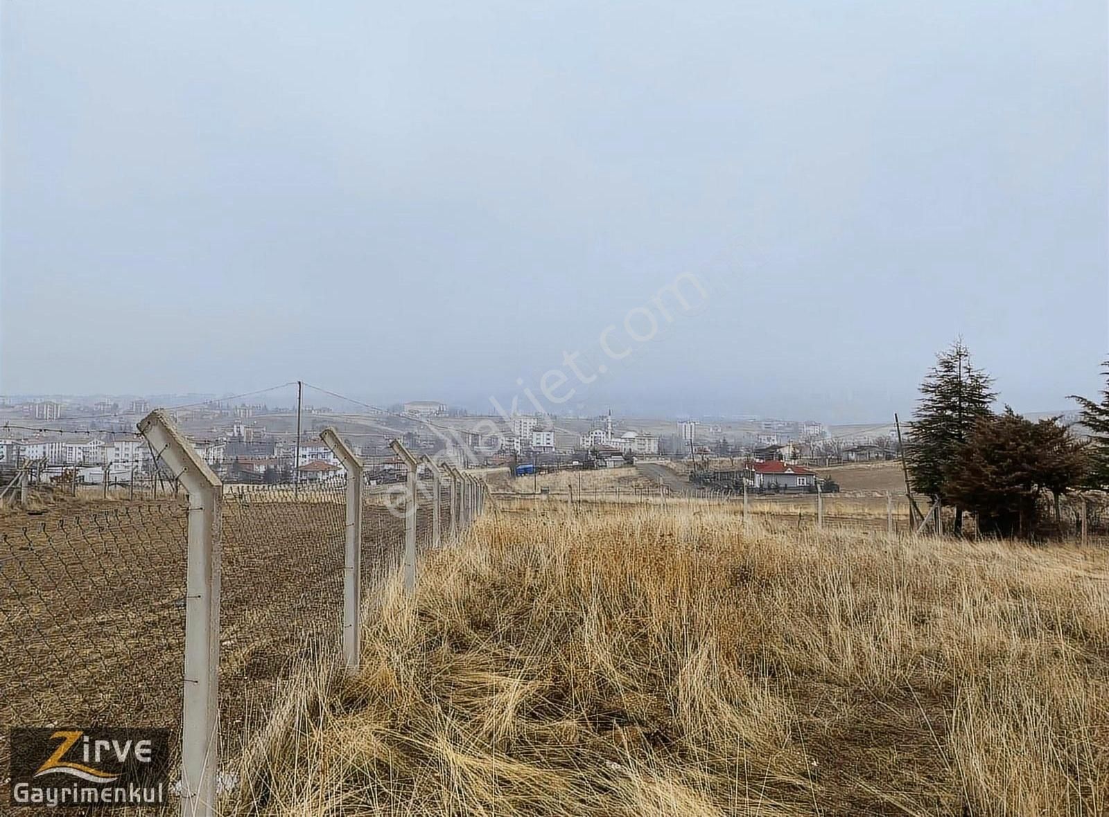 Akyurt Yıldırım Satılık Konut İmarlı Zirve'den Yıldırım Mahallesi 4kat Konut İmarlı 562 Metre Arsa!