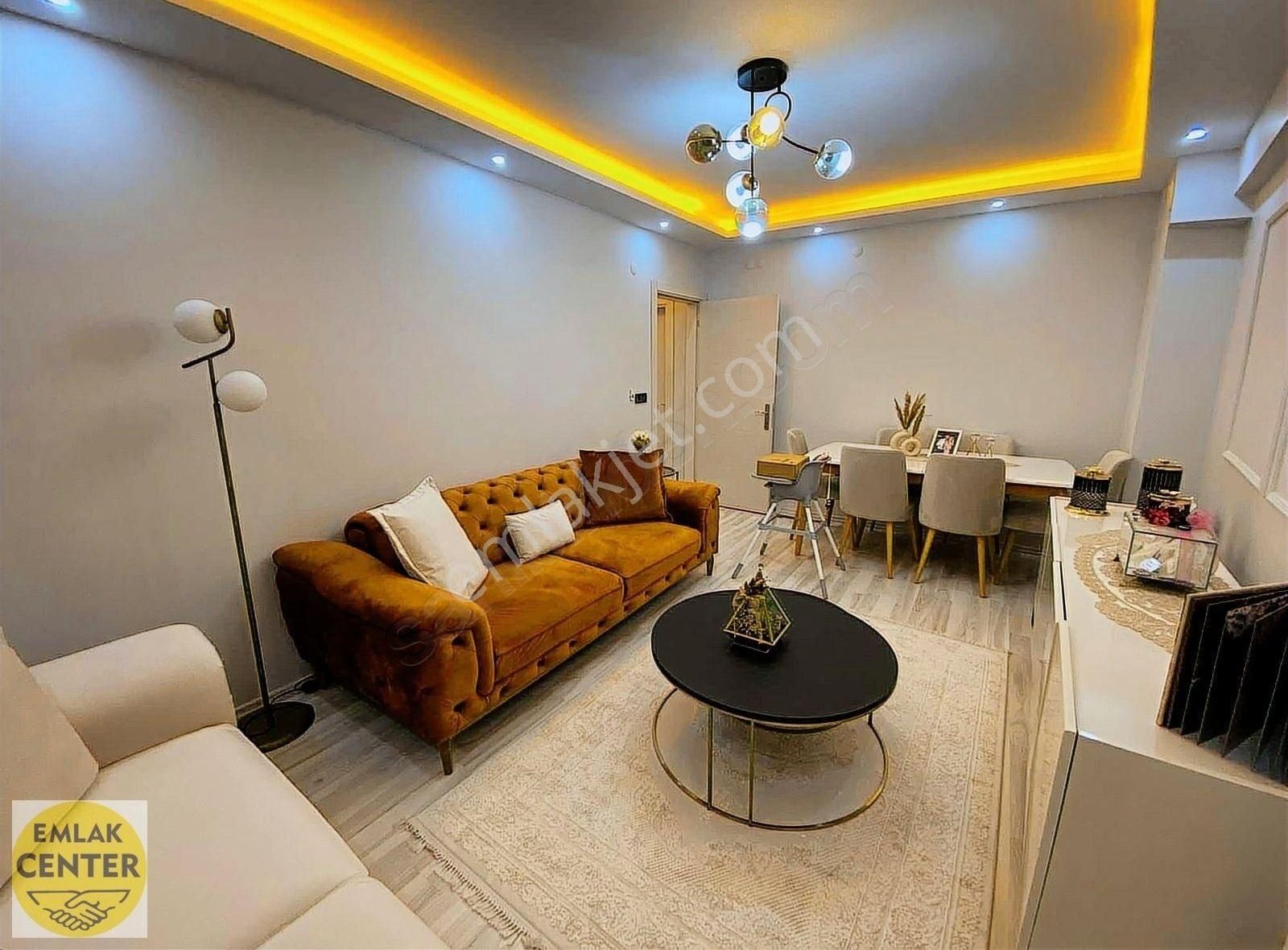 Emlak Center'dan Muradiye Mah Satılık 5+1 Dubleks Daire