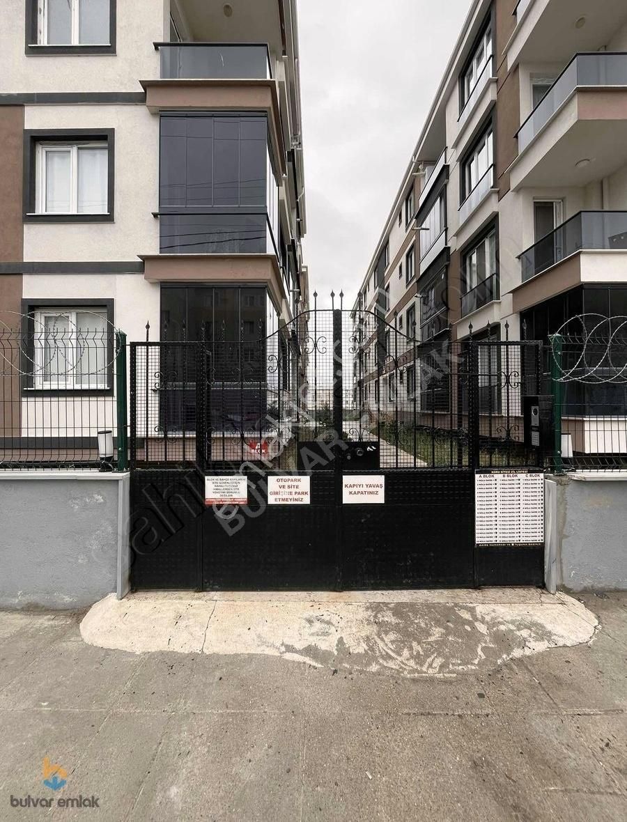 Kırklareli Merkez Cumhuriyet Kiralık Daire Bulvar Emlak'tan Kiralık Cumhuriyet Mahallesi Site İçi 2+1 Daire