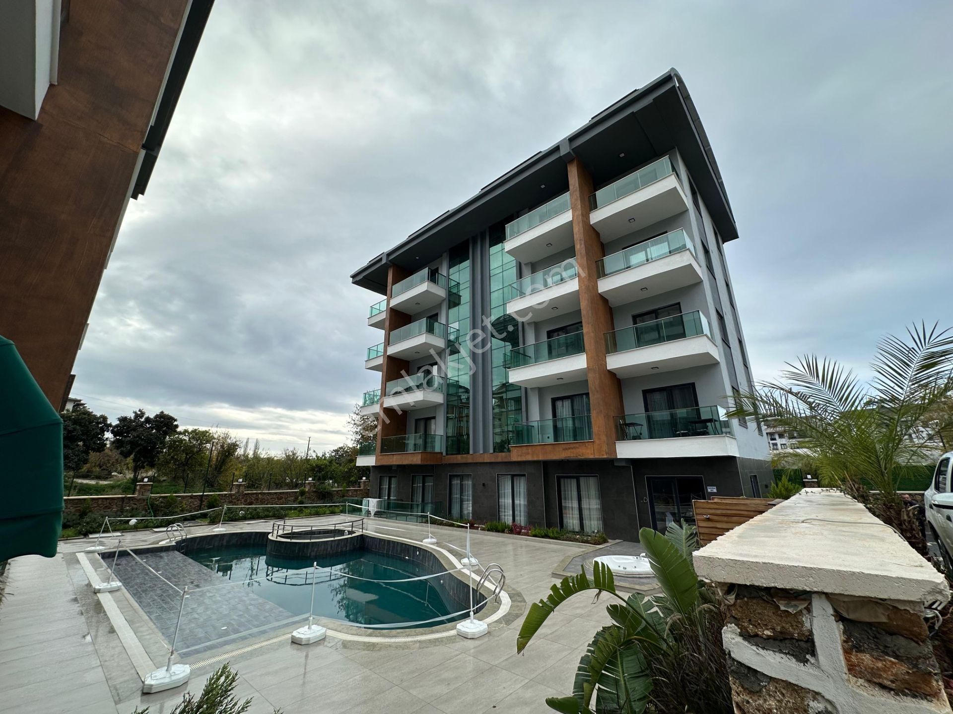 Alanya Obada Site İçerisinde 3+1 Dubleks Daire