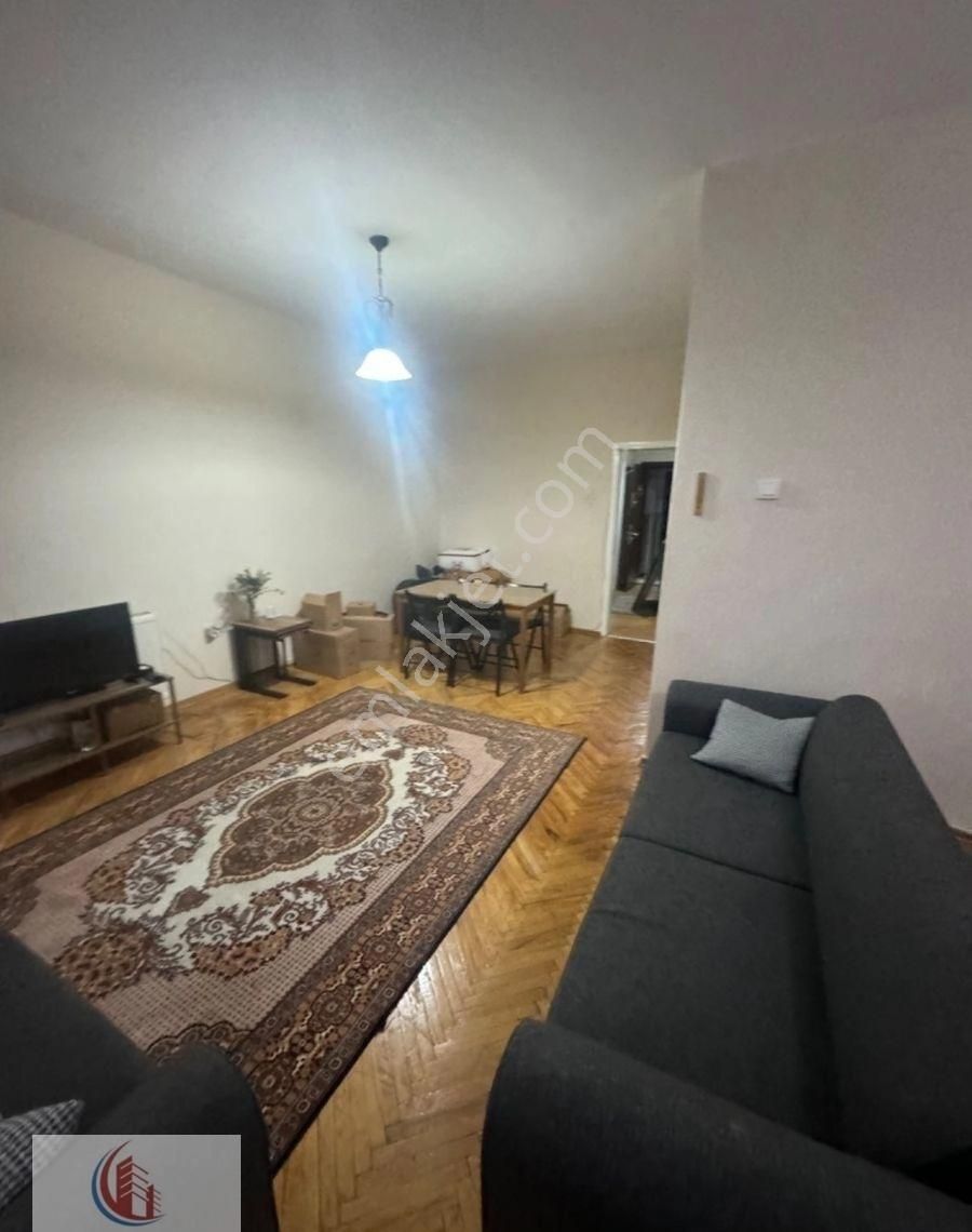 Çankaya Yukarı Bahçelievler Kiralık Daire Bahçeli 7.caddeye Yakın 3+1 Kombili 3.kat 35 Bin Tl Cansudan