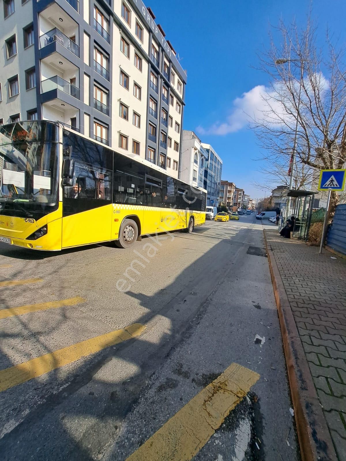 Çekmeköy Aydınlar Satılık Daire Çekmeköy Taşdelen Aydınlar Mah. 1+1 İskanlı ( Kat Mülkiyetli )