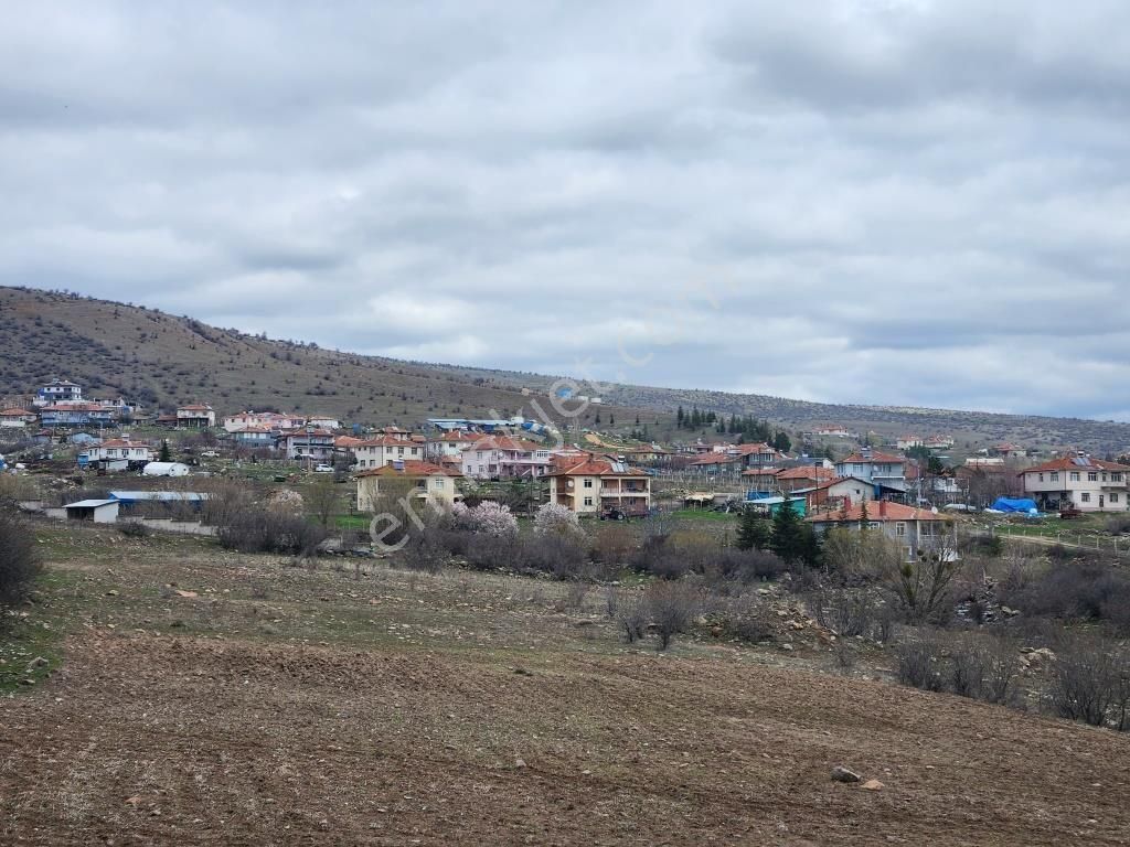 Ayaş Çanıllı Çiğdemci Satılık Tarla Turkuaz Gayrimenkulden Ayaş/çanıllıda Göl Manzaralı Satılık Arazi