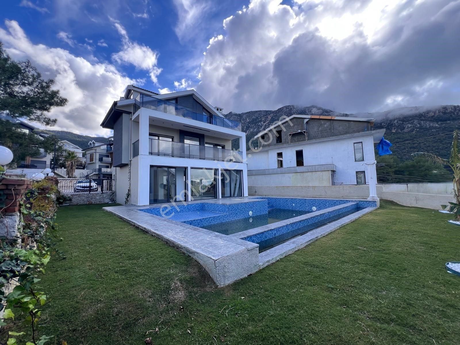 Fethiye Ölüdeniz Satılık Villa Goldhouse Dan Satılık Villa Sıfır Müstakil Havuzlu Bahçeli 4+1