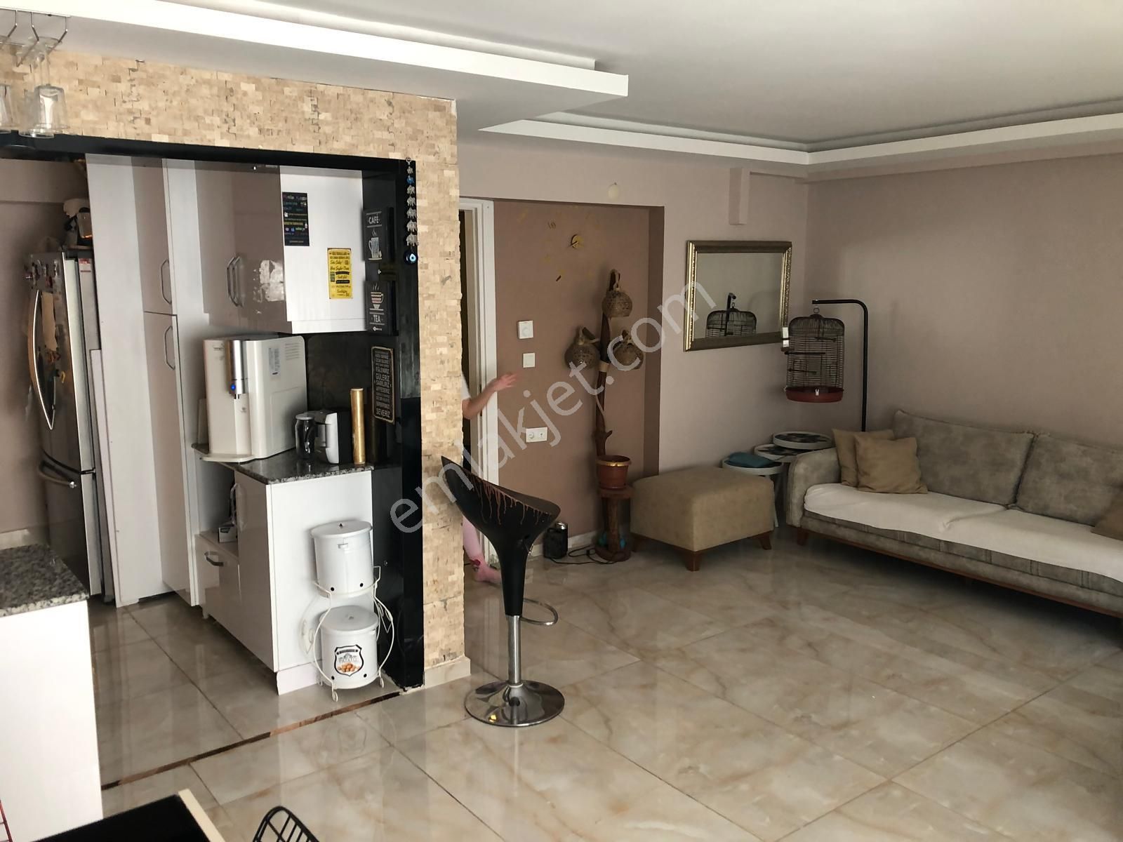 Bornova Erzene Kiralık Daire İzmir Bornova Erzene Mah. Ata Durağında Kiralık 3+1 Daire