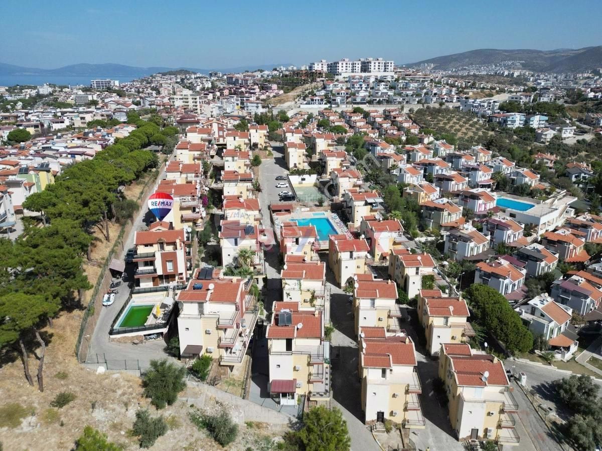 Kuşadası Kadınlar Denizi Satılık Villa Kuşadası Kadınlar Denizi'nde,doğalgazlı,özel Havuzlu,kısmi Deniz Manzaralı,6+2 Fourleks Villa