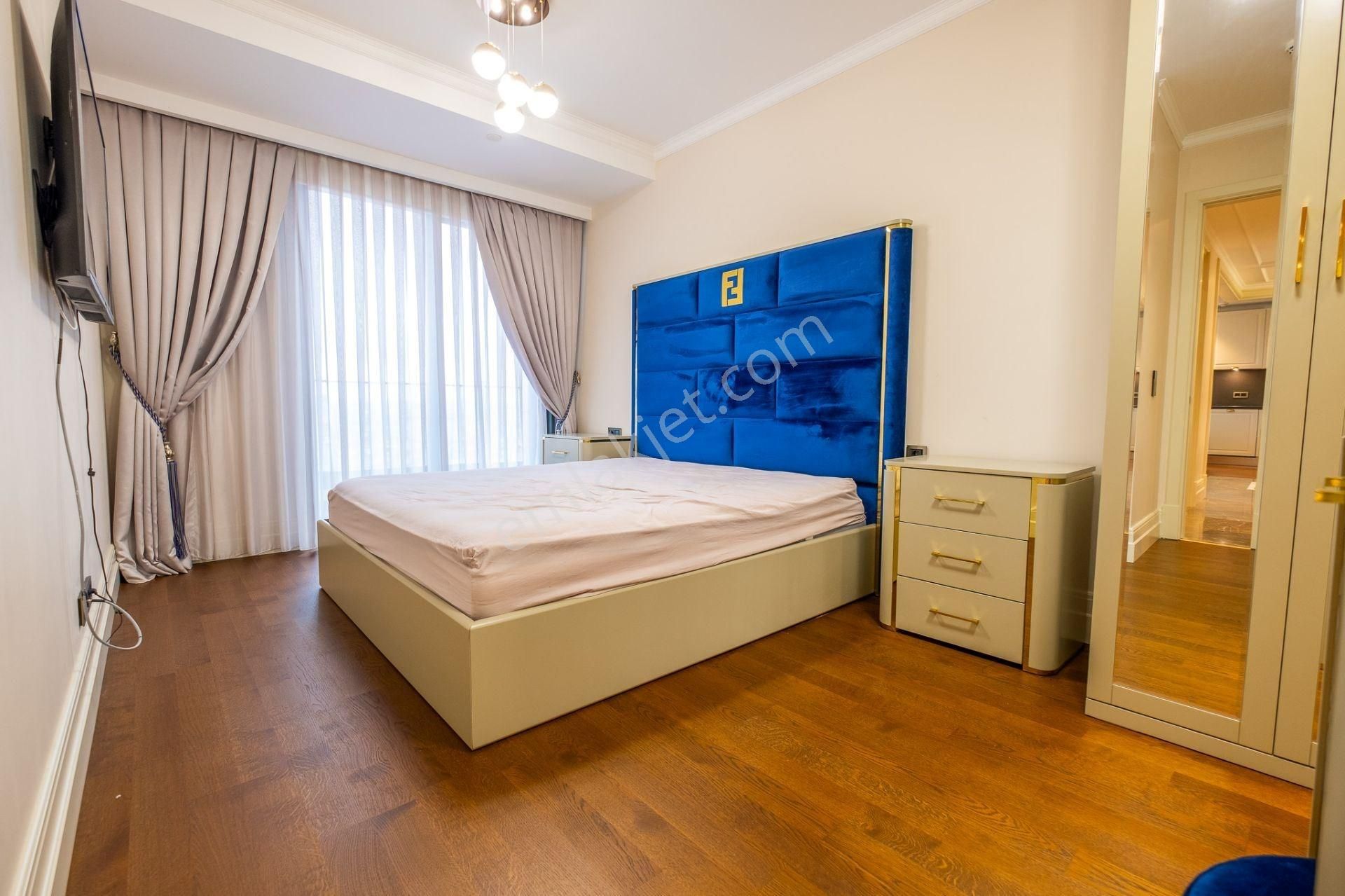 Büyük Yalıda Ultra Lüks Sıfır Eşyalı 2+1 Yüksek Kat - Görsel 17
