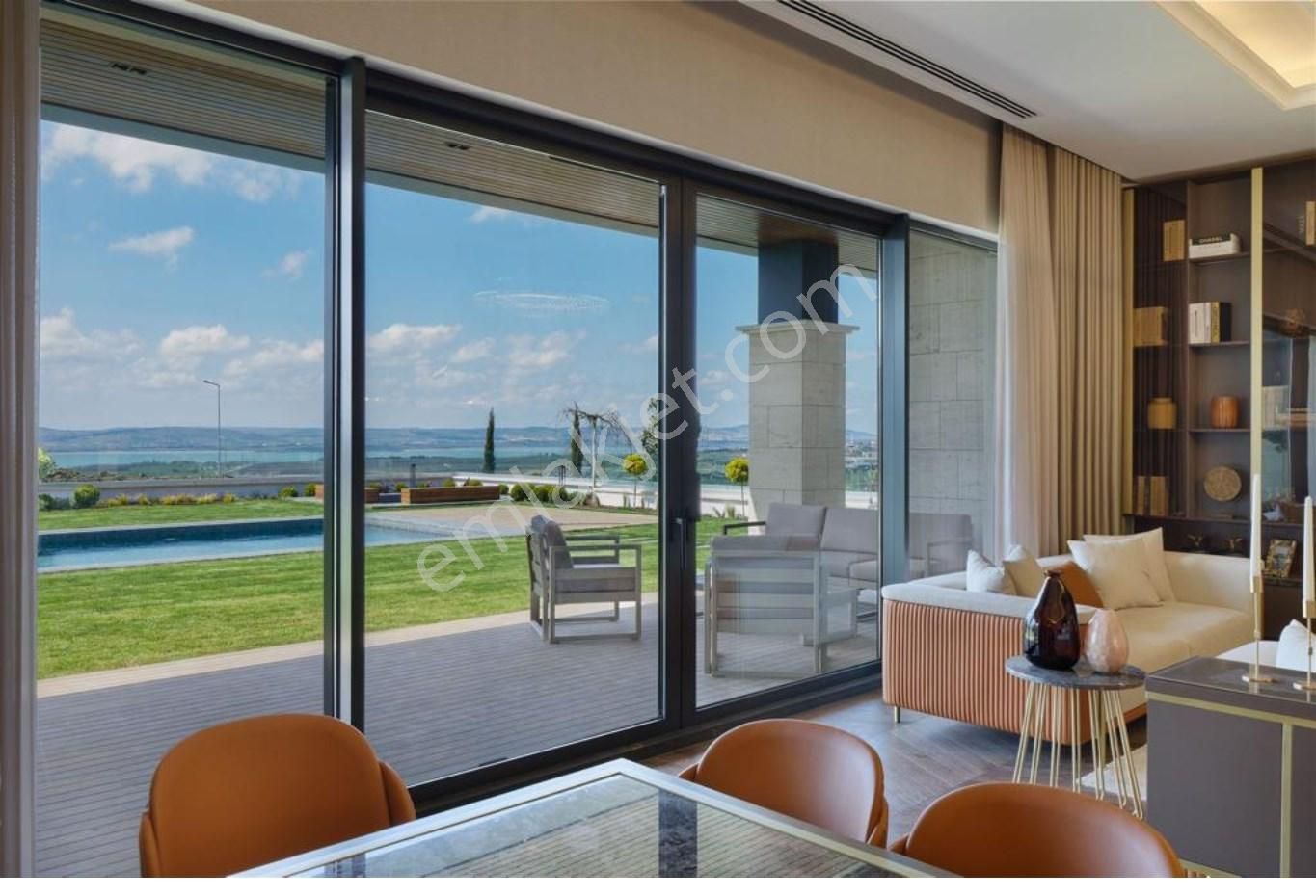 Göl Manzaralı Ultra Lüks Yapıda 5+1 Havuzlu Villa - Görsel 5