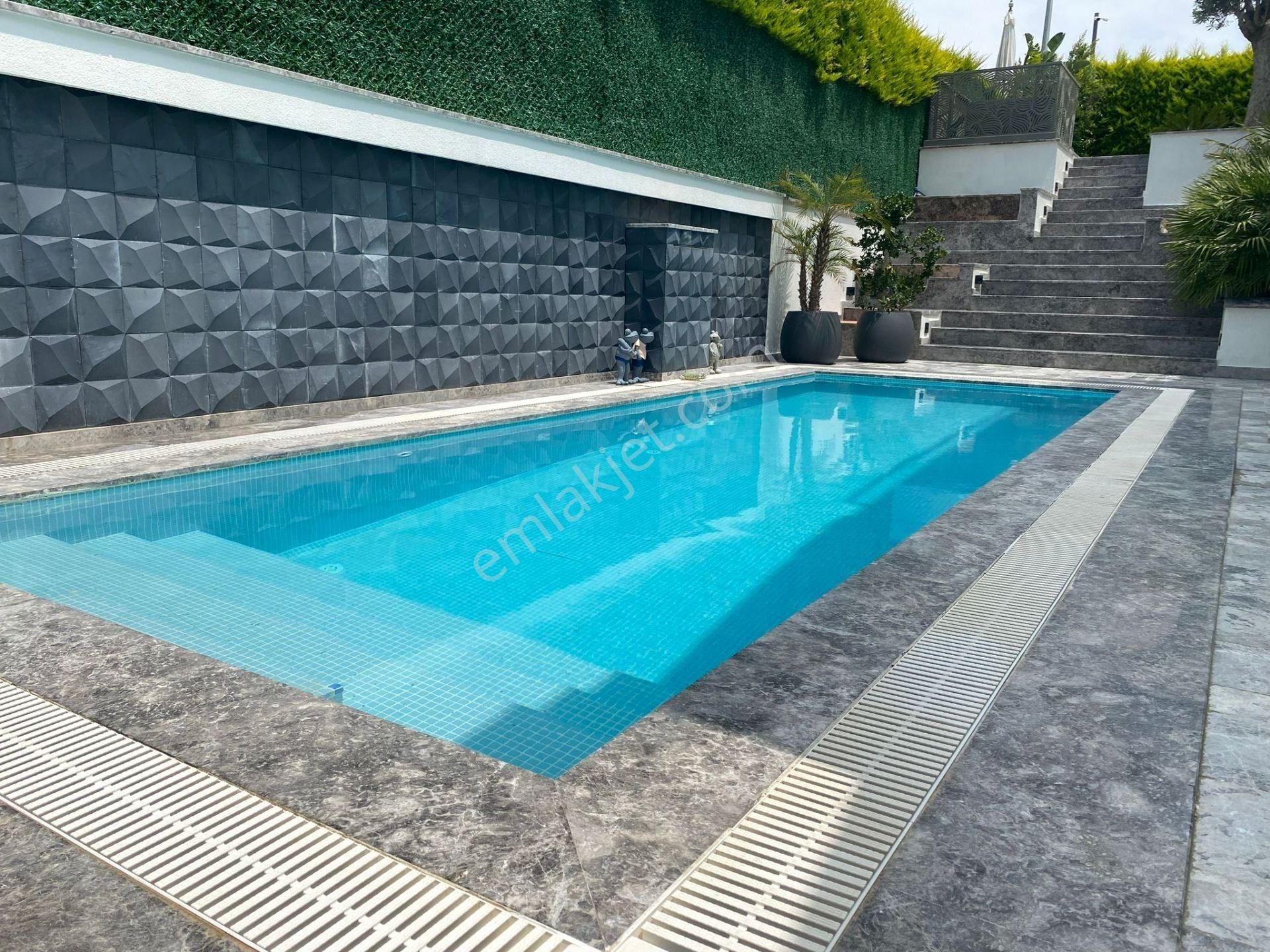 Dağıstan Gayrimenkul Çeşme'de 6+1 Satılık Ultra Lüks Villa - Görsel 24