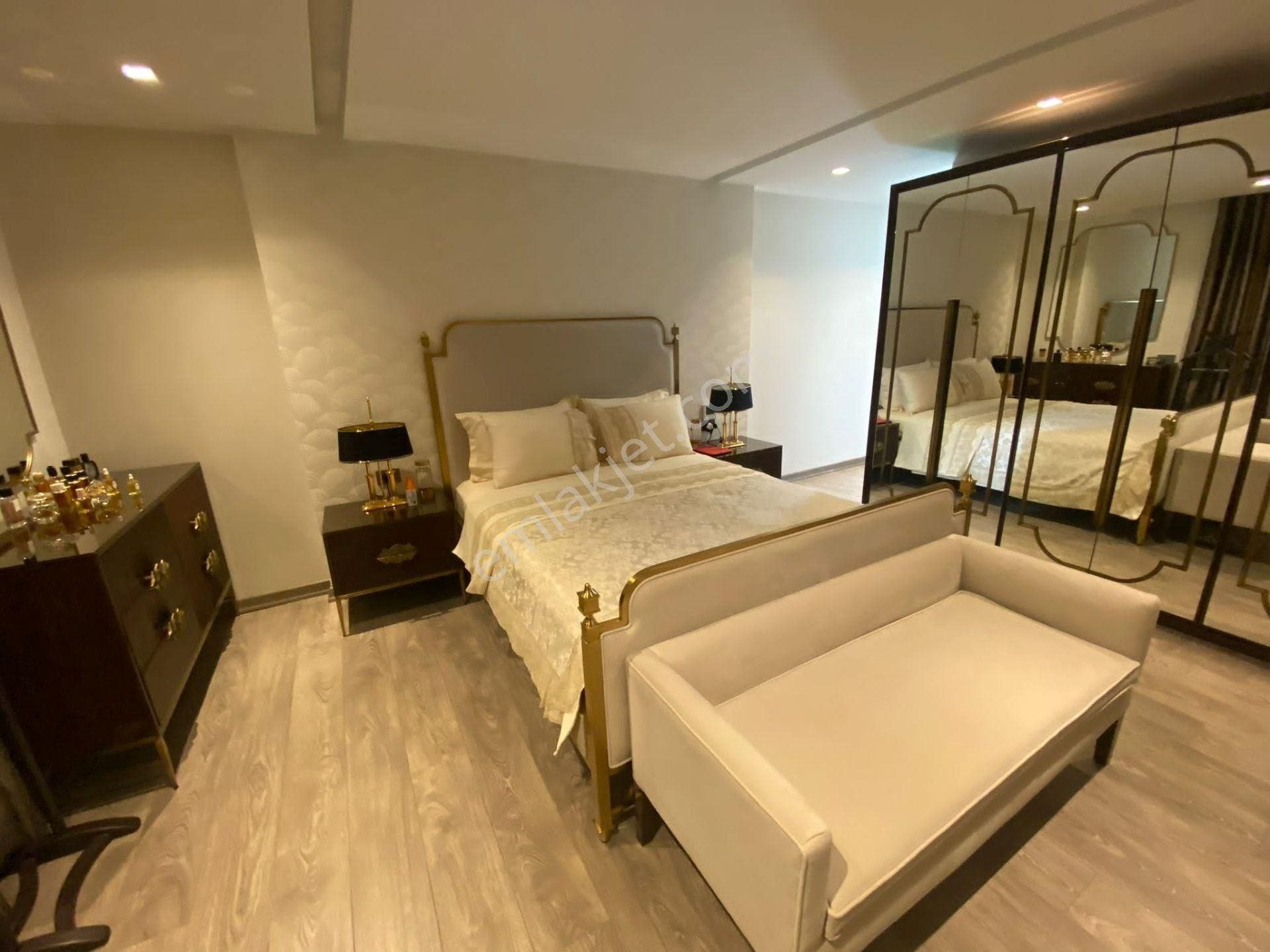 Dağıstan Gayrimenkul Çeşme'de 6+1 Satılık Ultra Lüks Villa - Görsel 2