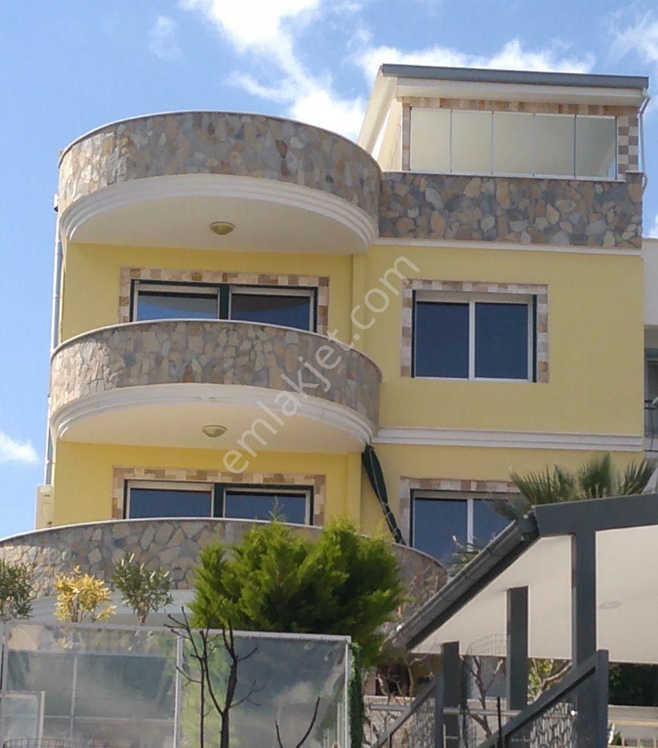 Yeni Foça Lūks Villa - Görsel 11