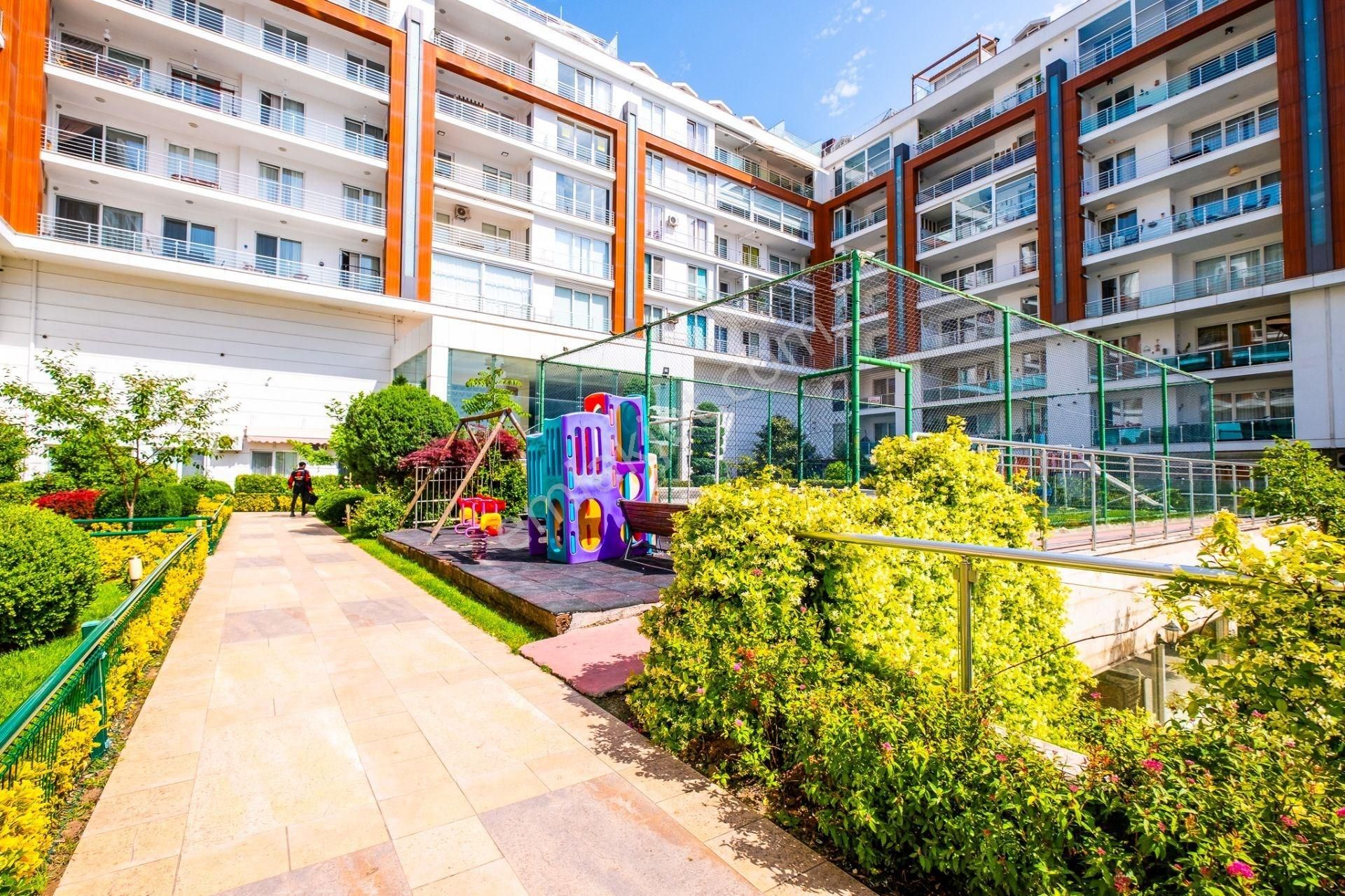Beykent Ginza Residans 3+1 Deniz Ve Göl Manzaralı 200m2 Luxury - Görsel 3