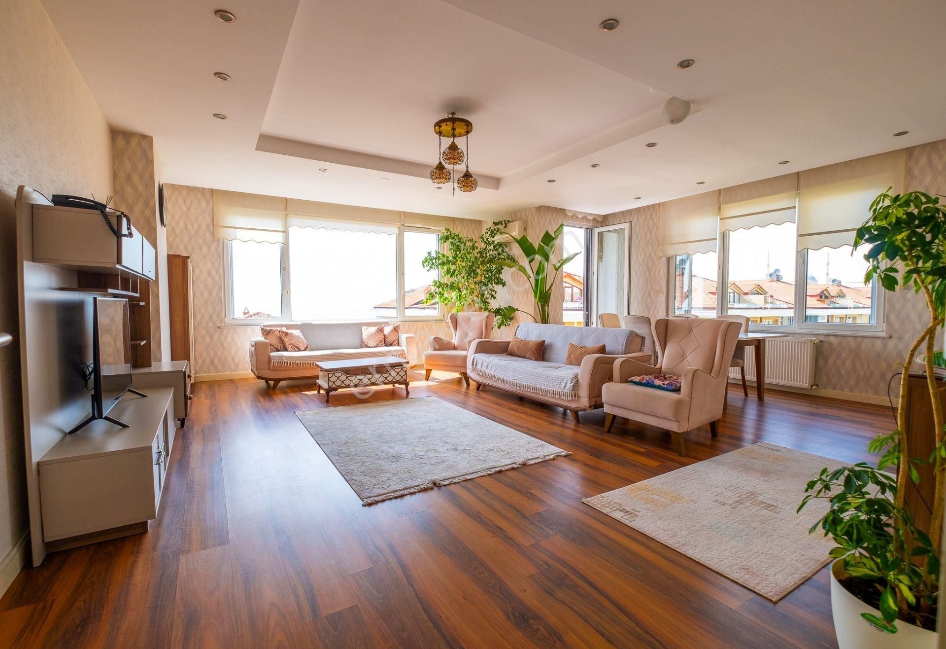 Beykent Ginza Residans 3+1 Deniz Ve Göl Manzaralı 200m2 Luxury - Görsel 7