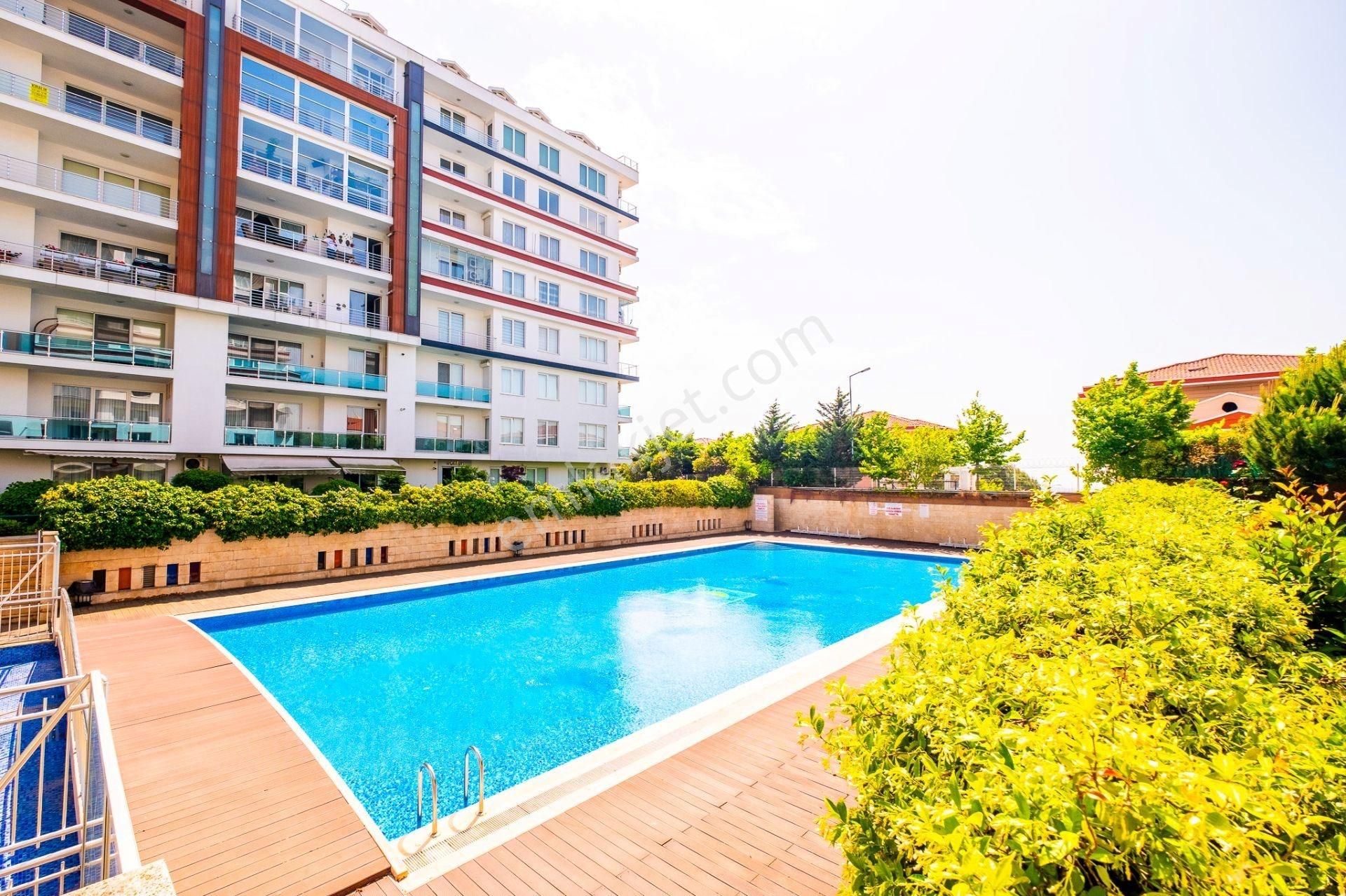 Beykent Ginza Residans 3+1 Deniz Ve Göl Manzaralı 200m2 Luxury - Görsel 2
