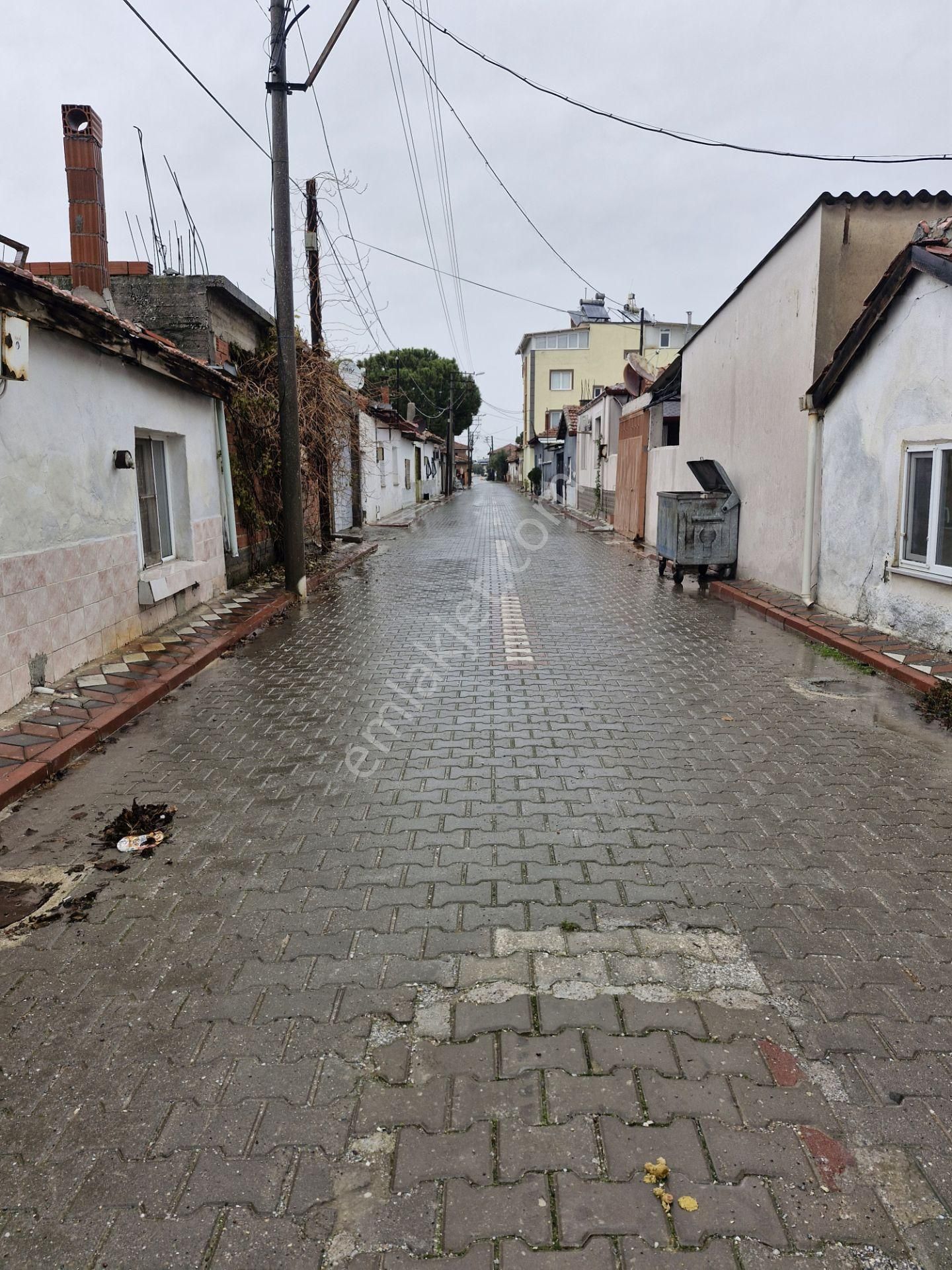 Akhisar Kayalıoğlu Satılık Muhtelif Arsa Akhisar Kayalıoğlu Mahallesi Satılık Arsalı Köy Evi