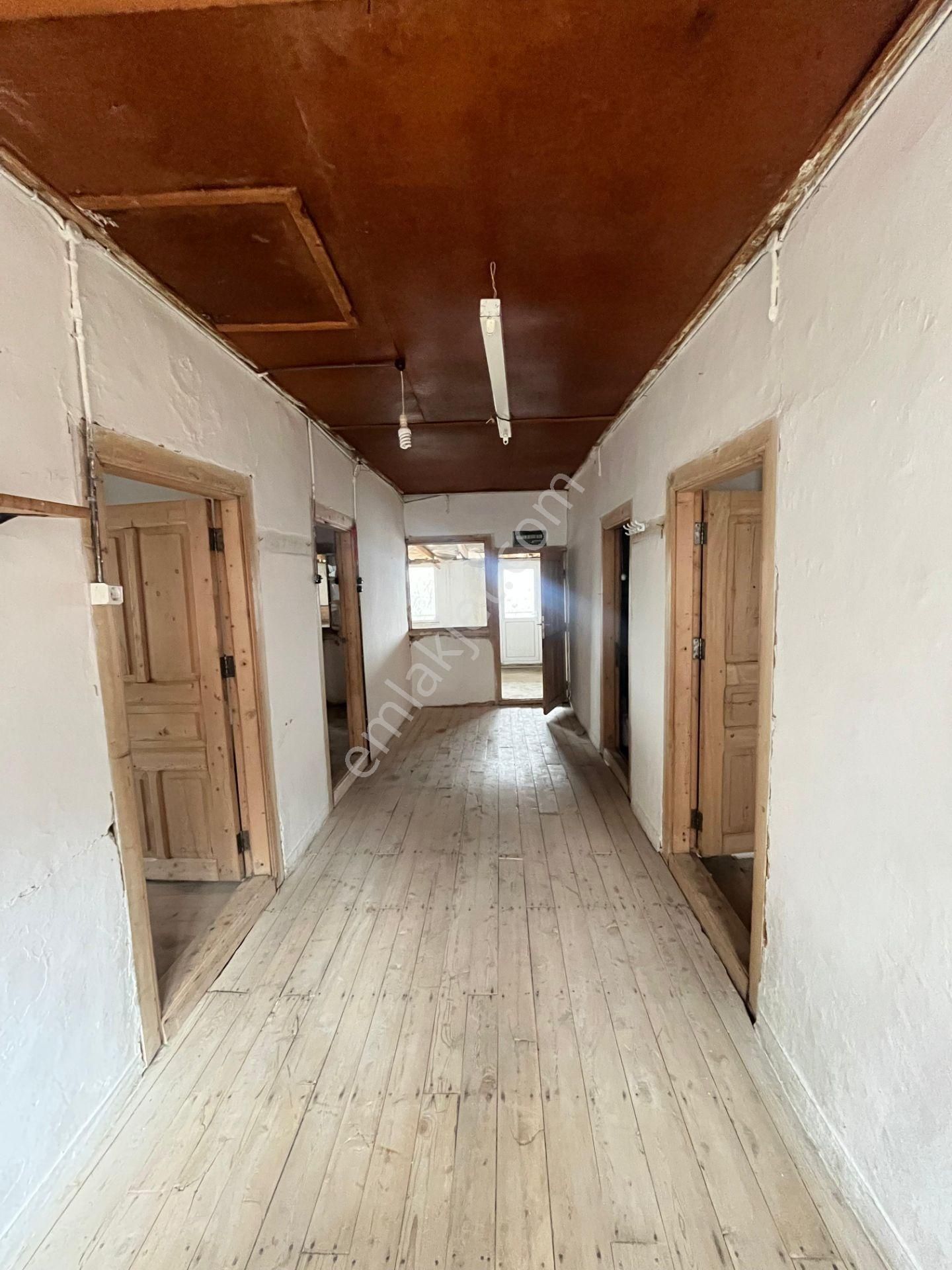 Antalya Elmalı Kapmescit Mah'de 489m2 Arsa İçerisinde Altı Depolu 2 Katlı Satılık Müstakil Bina - Görsel 14