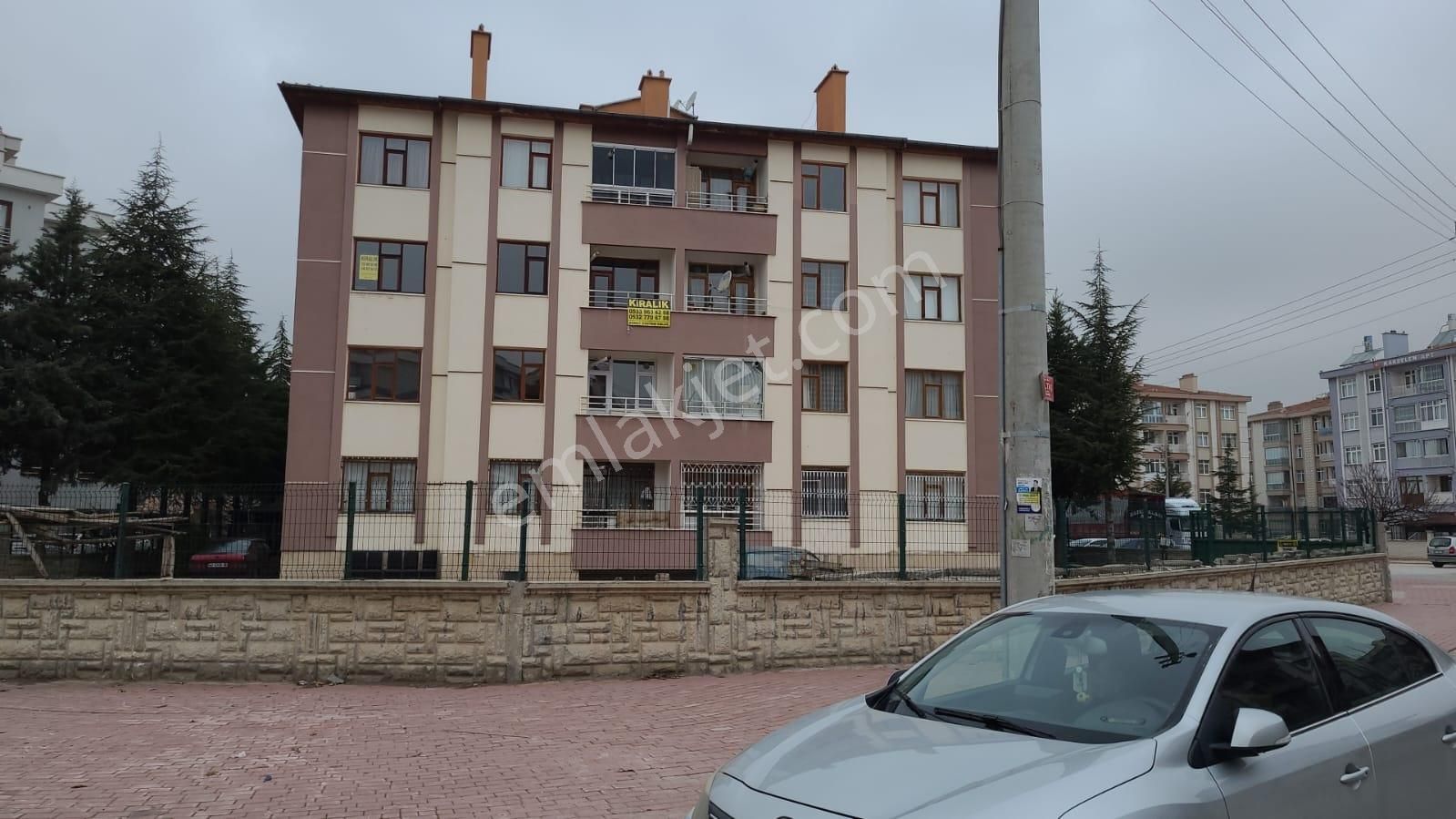 Selçuklu Kosova Kiralık Daire Kosova Mah. İstanbul Yolu Ve Veysel Karani Cad. Arası İçi Sıfır Yapılı 3+1 Arakat Köşe Bina