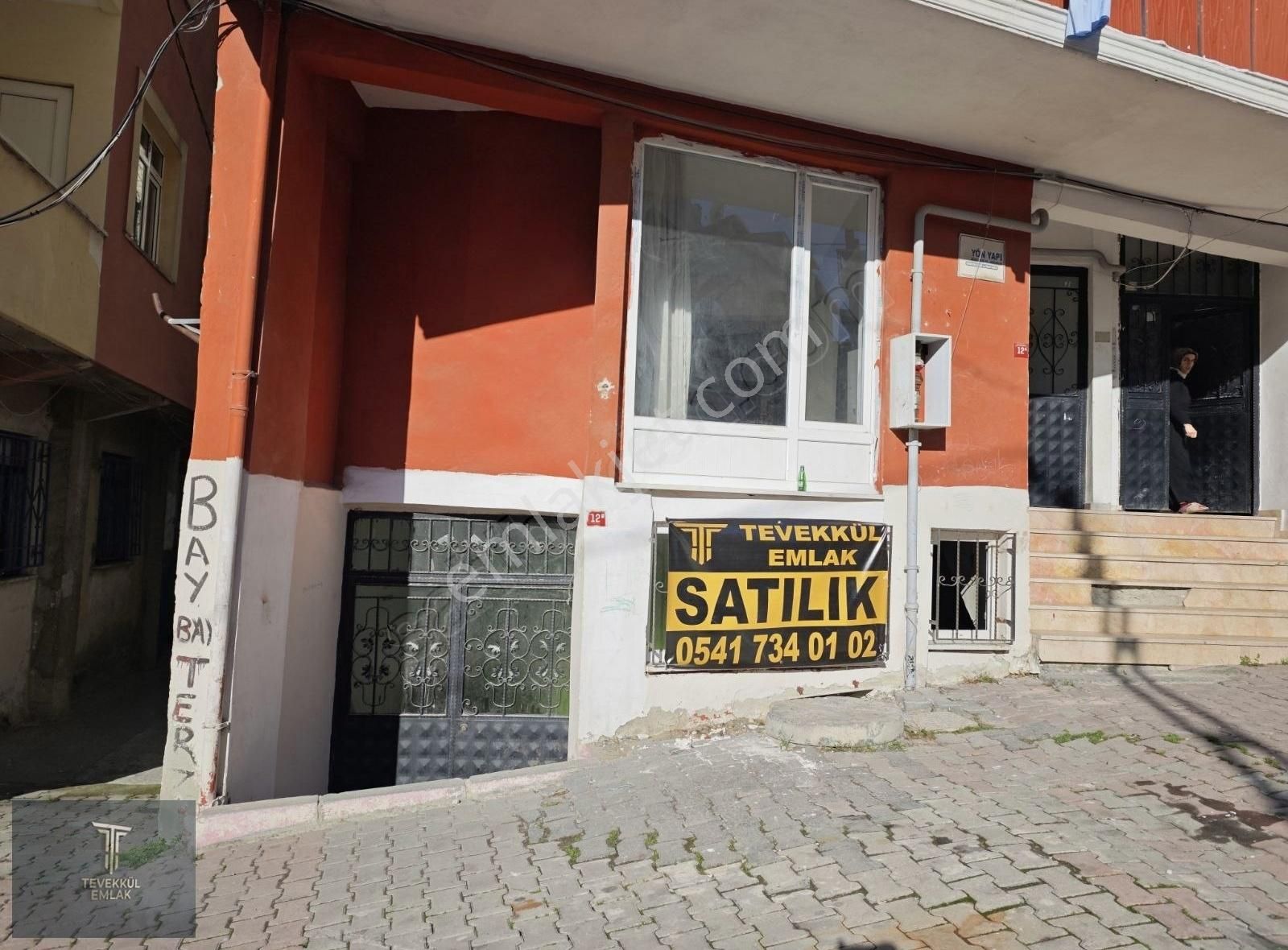 Arnavutköy Arnavutköy Merkez Satılık Dükkan & Mağaza Merkez Mahallesi'nde 80m2 Satılık Dükkan