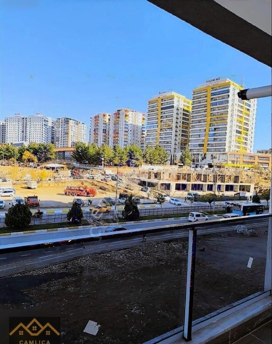 Artuklu Nur Kiralık Daire Çamlıca Emlaktan Ana Cadde Üstü Kiralık Ultra Lüx 1+1 Daire