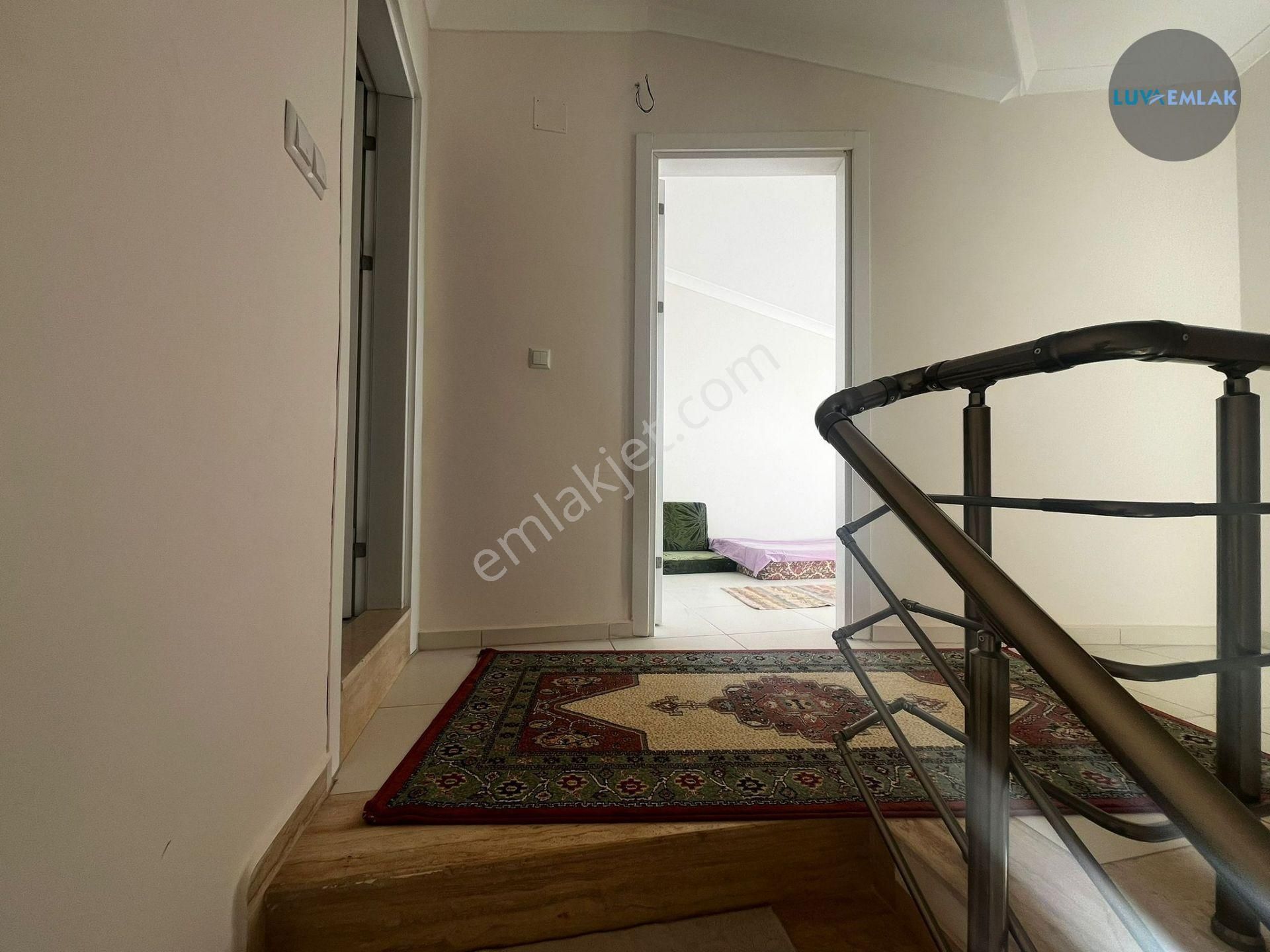 Didim Akbük'te Havuzlu Sitede Deniz Manzaralı 2+1 Bahçe Dubleksi - Görsel 11