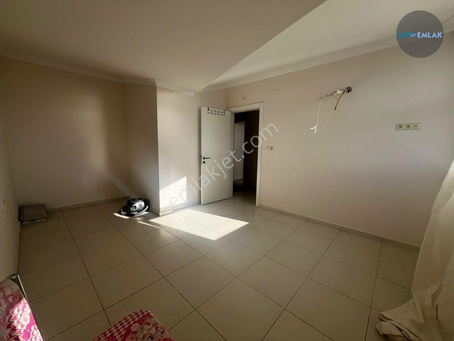 Didim Akbük'te Havuzlu Sitede Deniz Manzaralı 2+1 Bahçe Dubleksi - Görsel 16