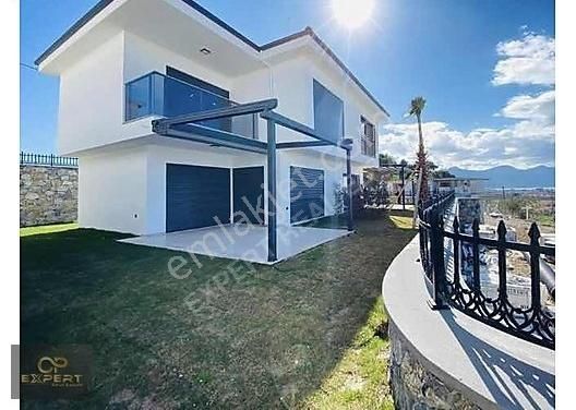 Kuşadası Soğucak Satılık Villa Denize Yakın 3+1 Villa