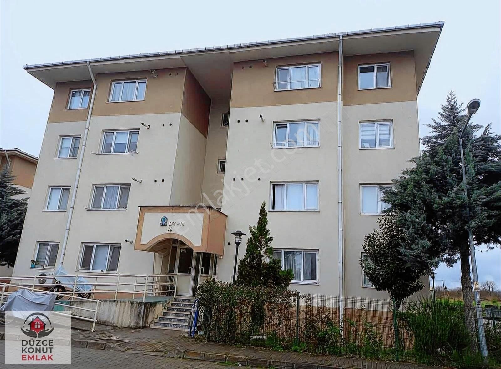 Düzce Merkez Çavuşlar Satılık Daire Düzce Merkez Çavuşlar Toki Satılık 2+1 Ara Kat Bakımlı Daire