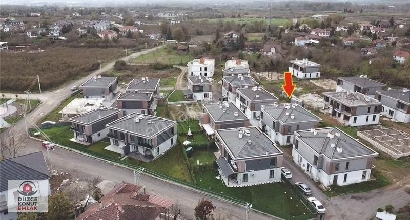 Düzce Merkez Sarayyeri Satılık Villa Düzce Merkez Sarayyeri Flora Konakları Na-tamam 4+1 Dublex Villa