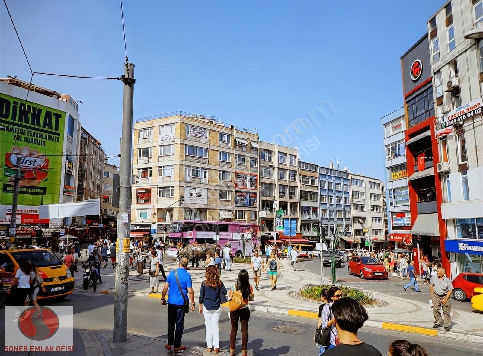 Kadıköy Altıyolda İşlek Bir Sokakta Devirlik Çay Ocağı - Görsel 3