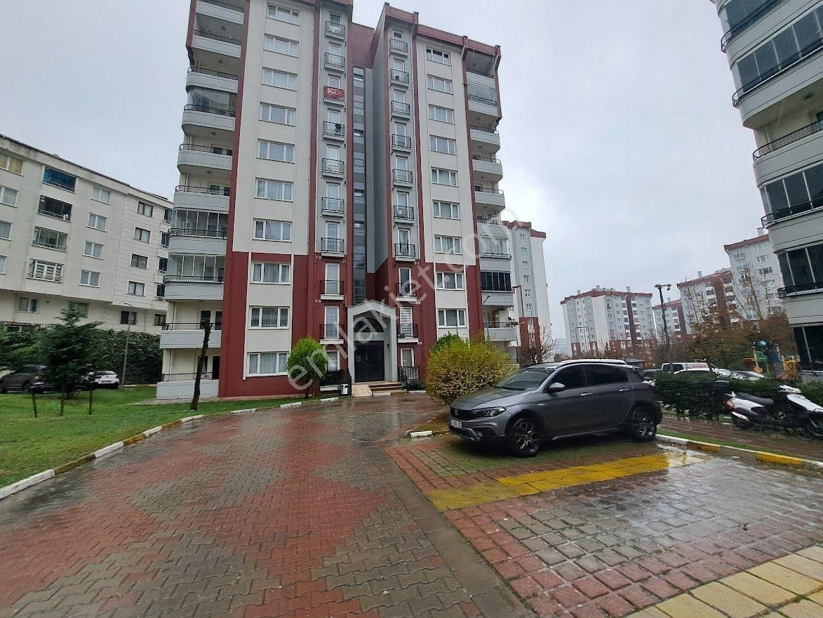 Esenyurt Orhan Gazi Kiralık Daire Polat Emlak'dan...kiptaş 3 - Bakımlı - Arakat - 2+1 Daire