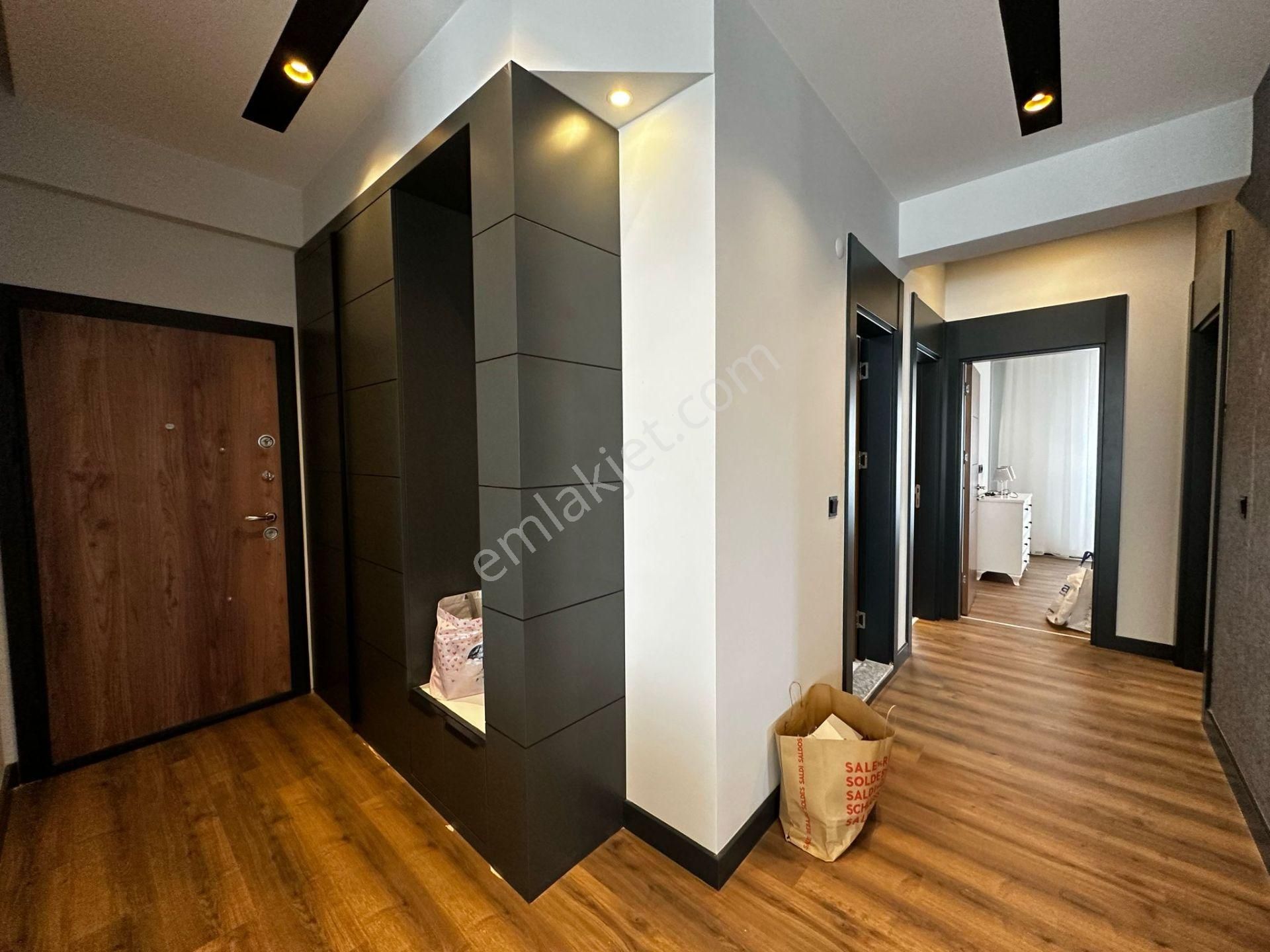 Merkeze Yakın-guvenlık-havuz-otopark-lüx 12 Ay Üzerinden Kıralık 3+1 Daire - Görsel 23