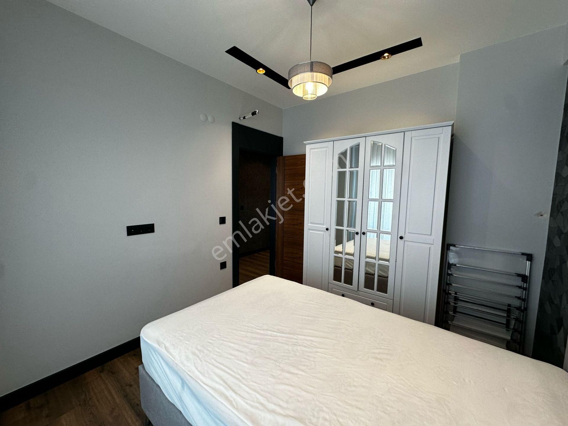 Merkeze Yakın-guvenlık-havuz-otopark-lüx 12 Ay Üzerinden Kıralık 3+1 Daire - Görsel 17