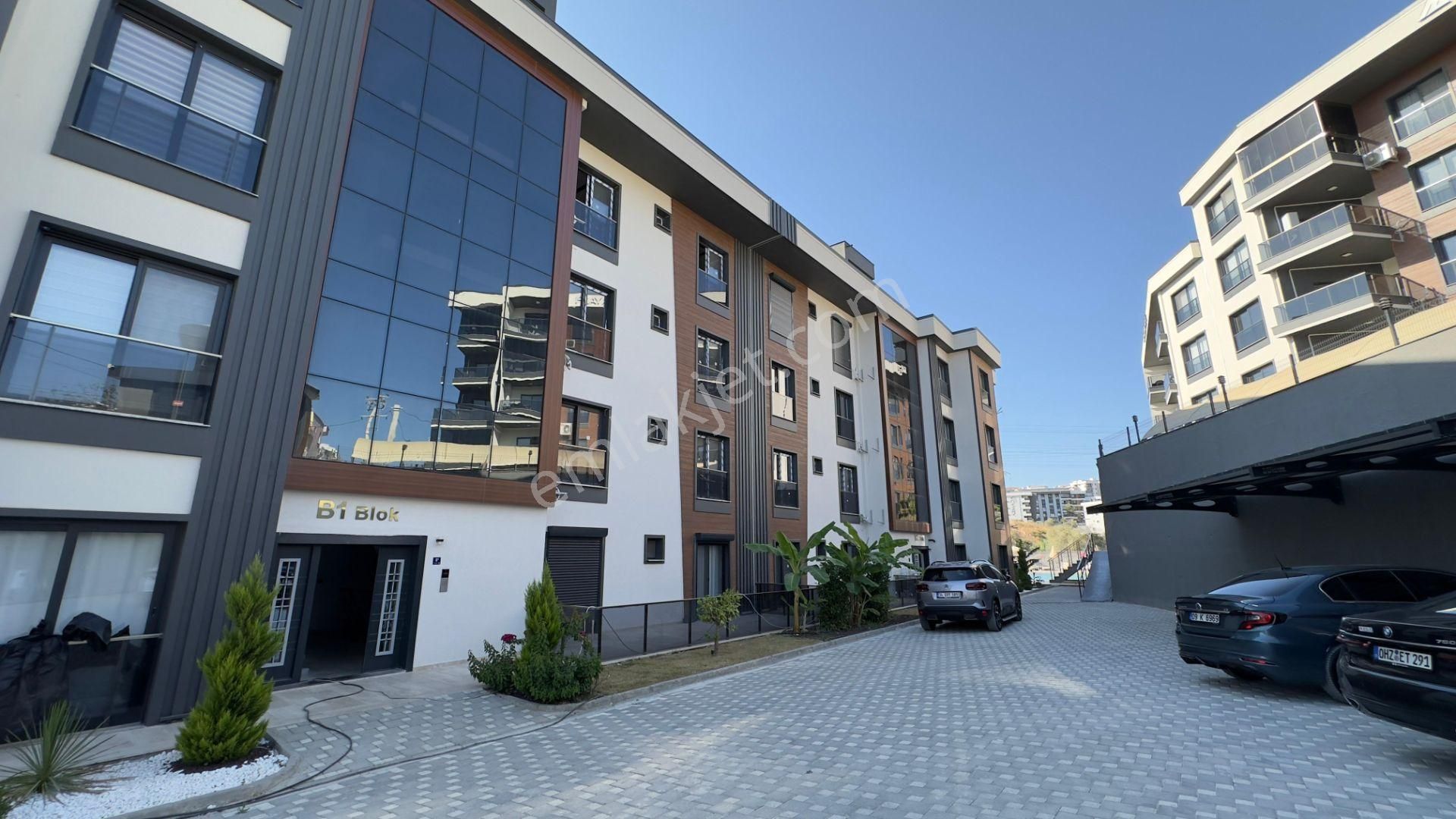 Merkeze Yakın-guvenlık-havuz-otopark-lüx 12 Ay Üzerinden Kıralık 3+1 Daire - Görsel 12