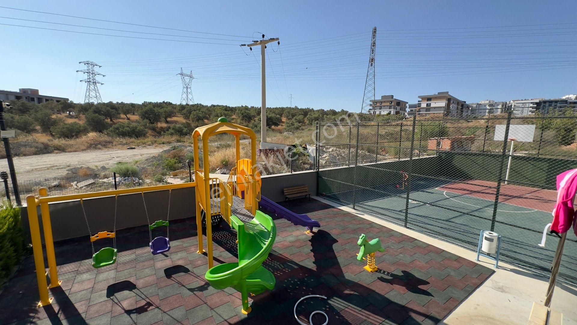 Merkeze Yakın-guvenlık-havuz-otopark-lüx 12 Ay Üzerinden Kıralık 3+1 Daire - Görsel 8