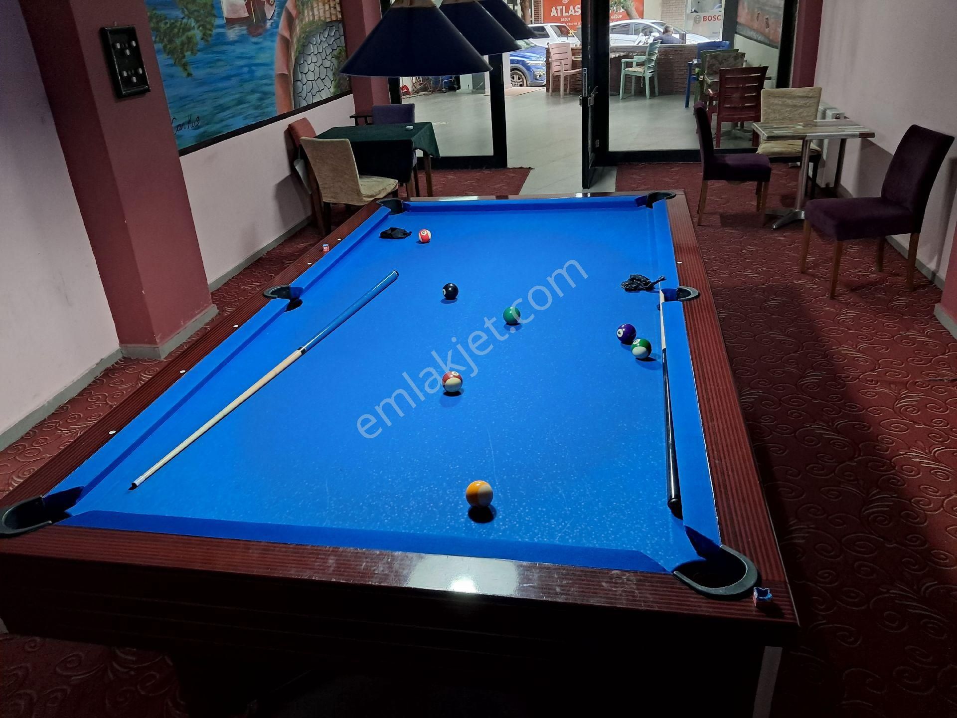 Balıkesir/edremit'te Cafe-blardo Salonu 320m2 Eşyalarıyla Devren Kiralık - Görsel 2