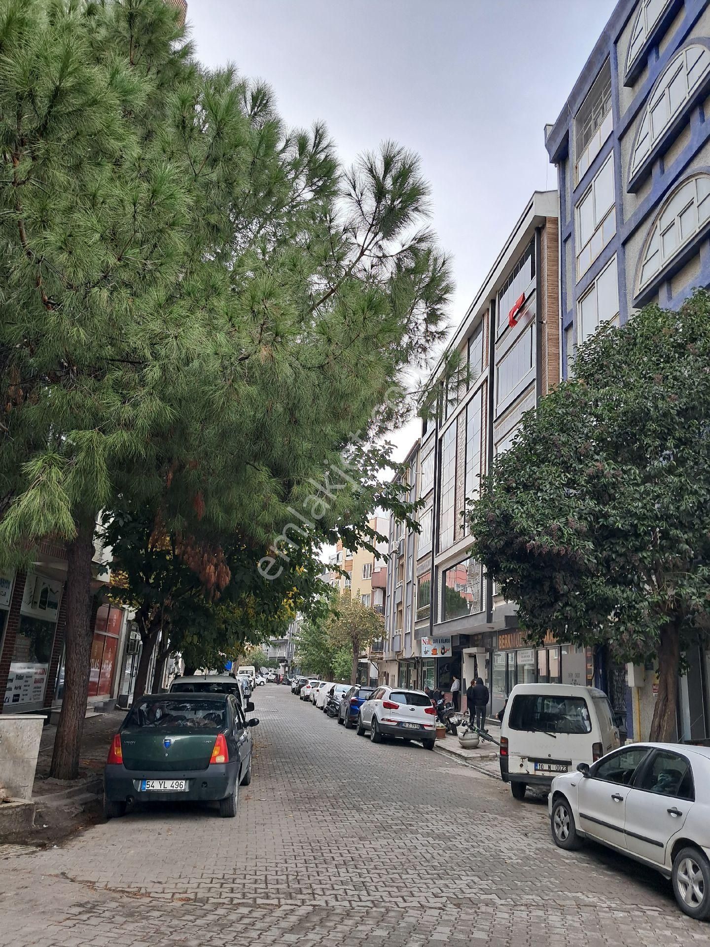 Balıkesir/edremit'te Cafe-blardo Salonu 320m2 Eşyalarıyla Devren Kiralık - Görsel 7