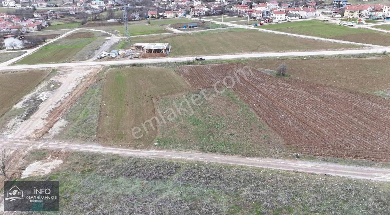 Bolu Merkez Dodurga Satılık Konut İmarlı İnfo Gayrimenkul Dodurga Mah.satılık Konut İmarlı Arsa 861 M2