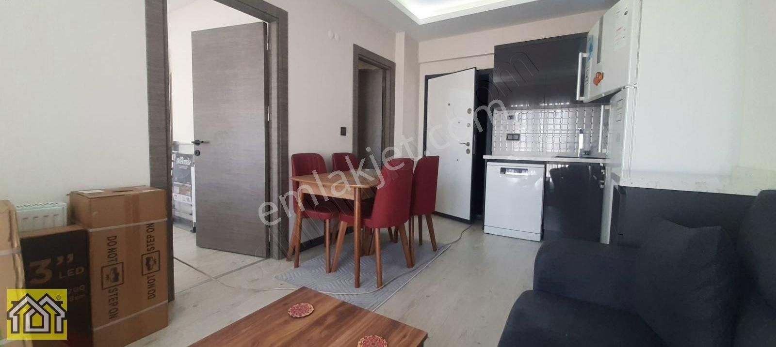 Balçova Onur Kiralık Daire Eşyalı 1+1 Arakat Yeni Binada Merkezi Konumda Kiralık Daire