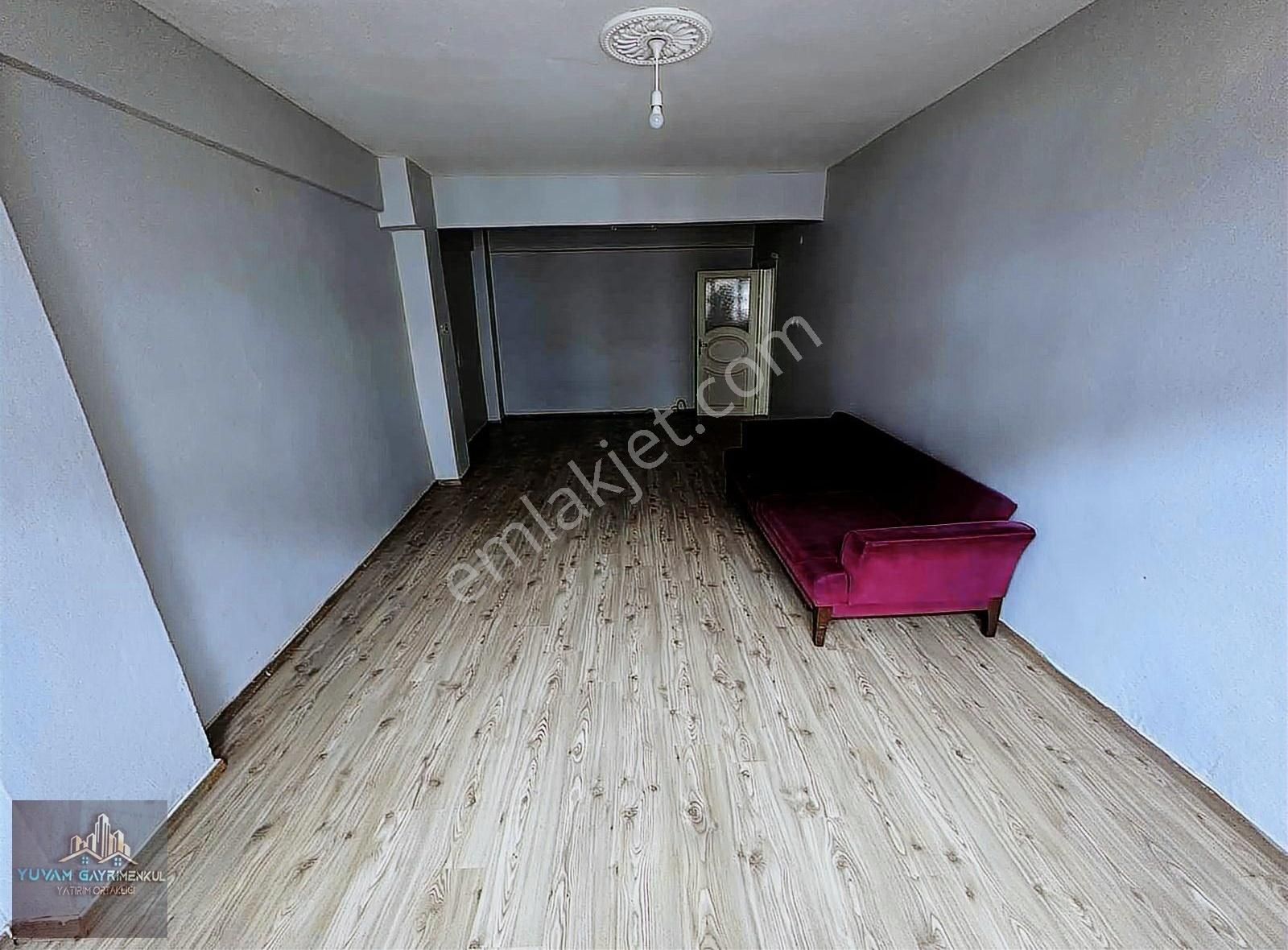 Esenler Tuna Kiralık Daire Yuvam Gayrimenkul'den 2+1 120m2 Ara Kat Kiralık Daire