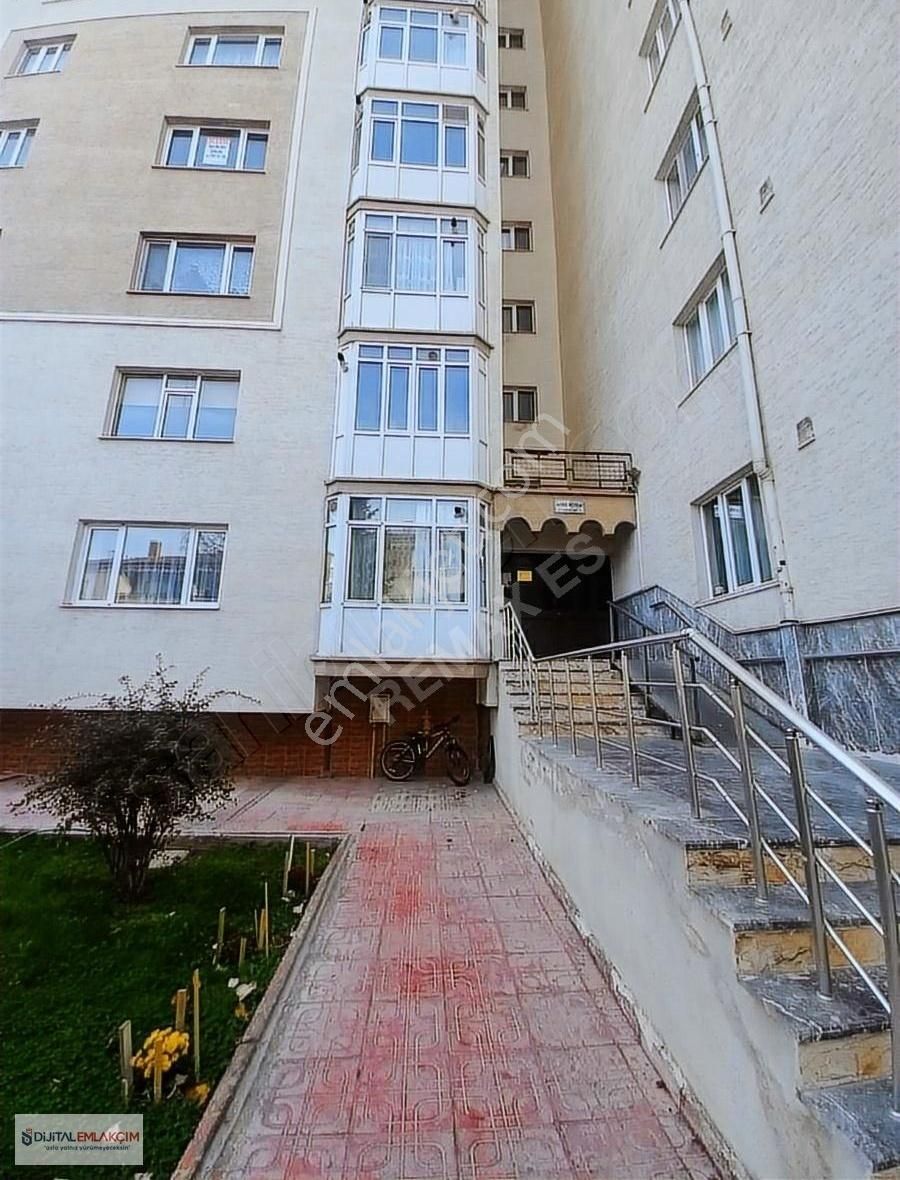 Tepebaşı Batıkent Kiralık Daire Batıkent Mah. Aysu Sitesi 3+1 Kiralık Daire